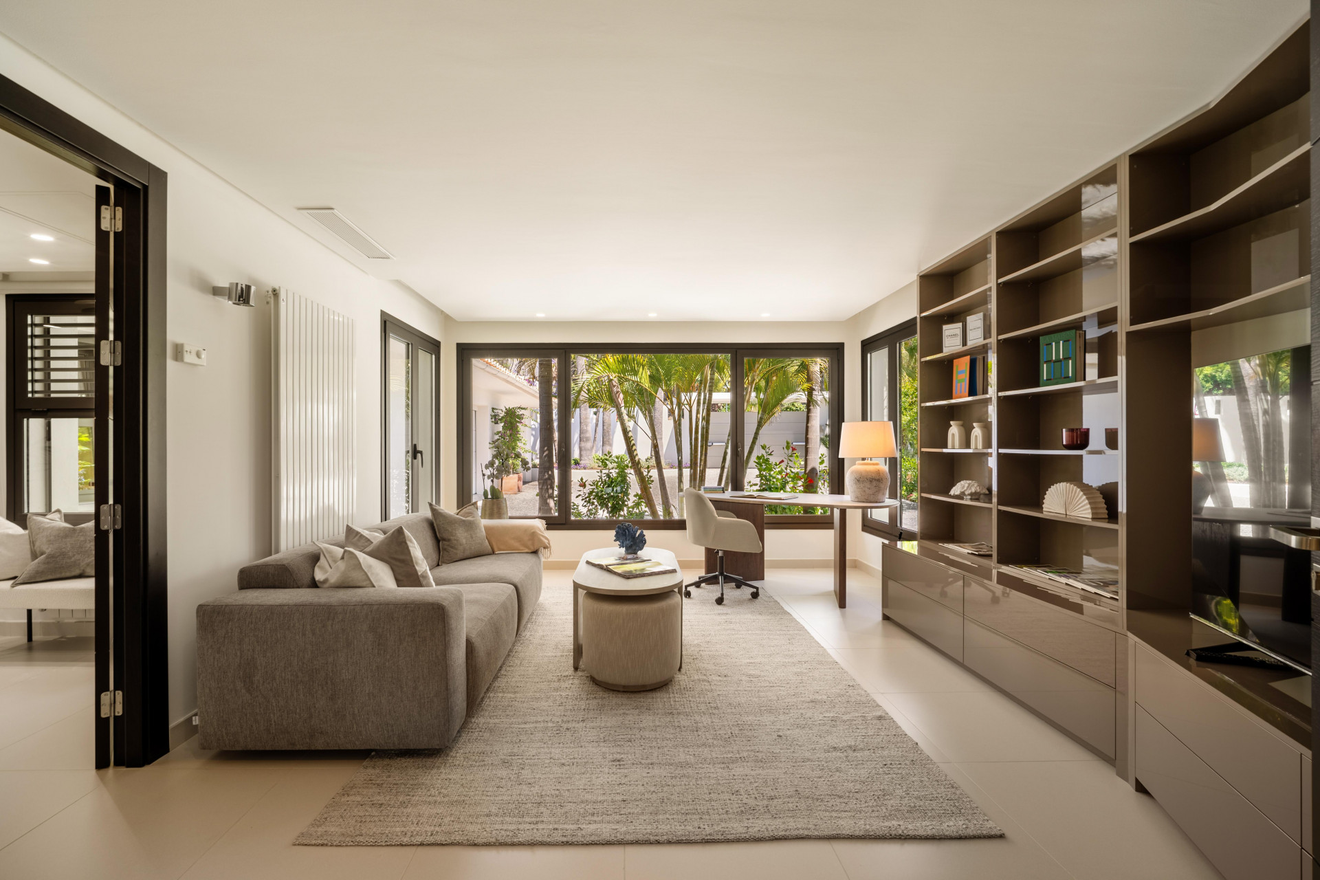 Image 52: detached villa For sale, Nueva Andalucía, €6,995,000 [HFM-C40131]