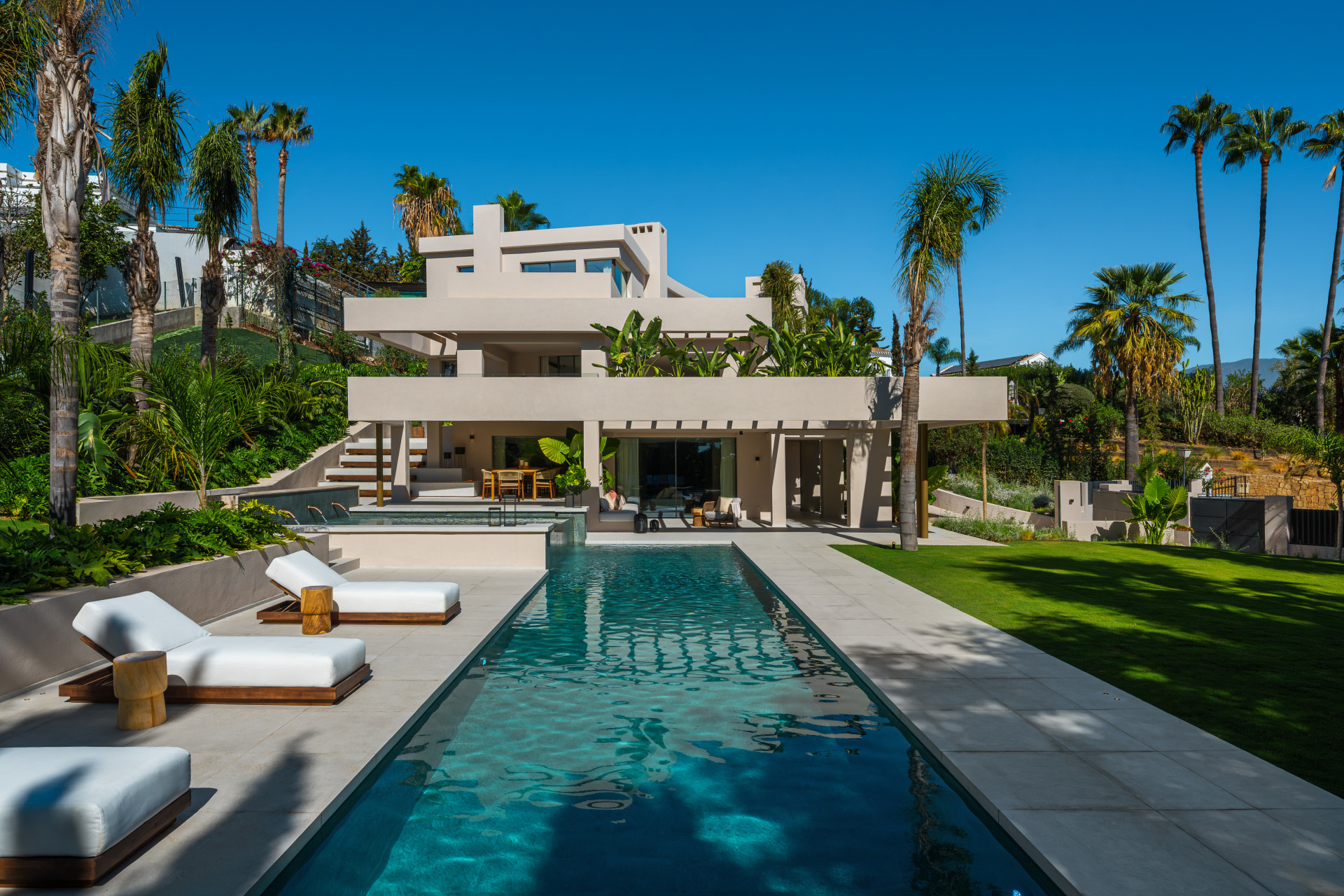 Image 0: Detached Villa For sale, Nueva Andalucía, €6,950,000 [HFMs653604]