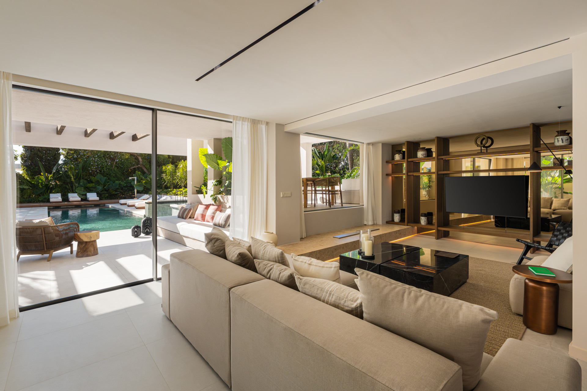 Image 6: Detached Villa For sale, Nueva Andalucía, €6,950,000 [HFMs653604]