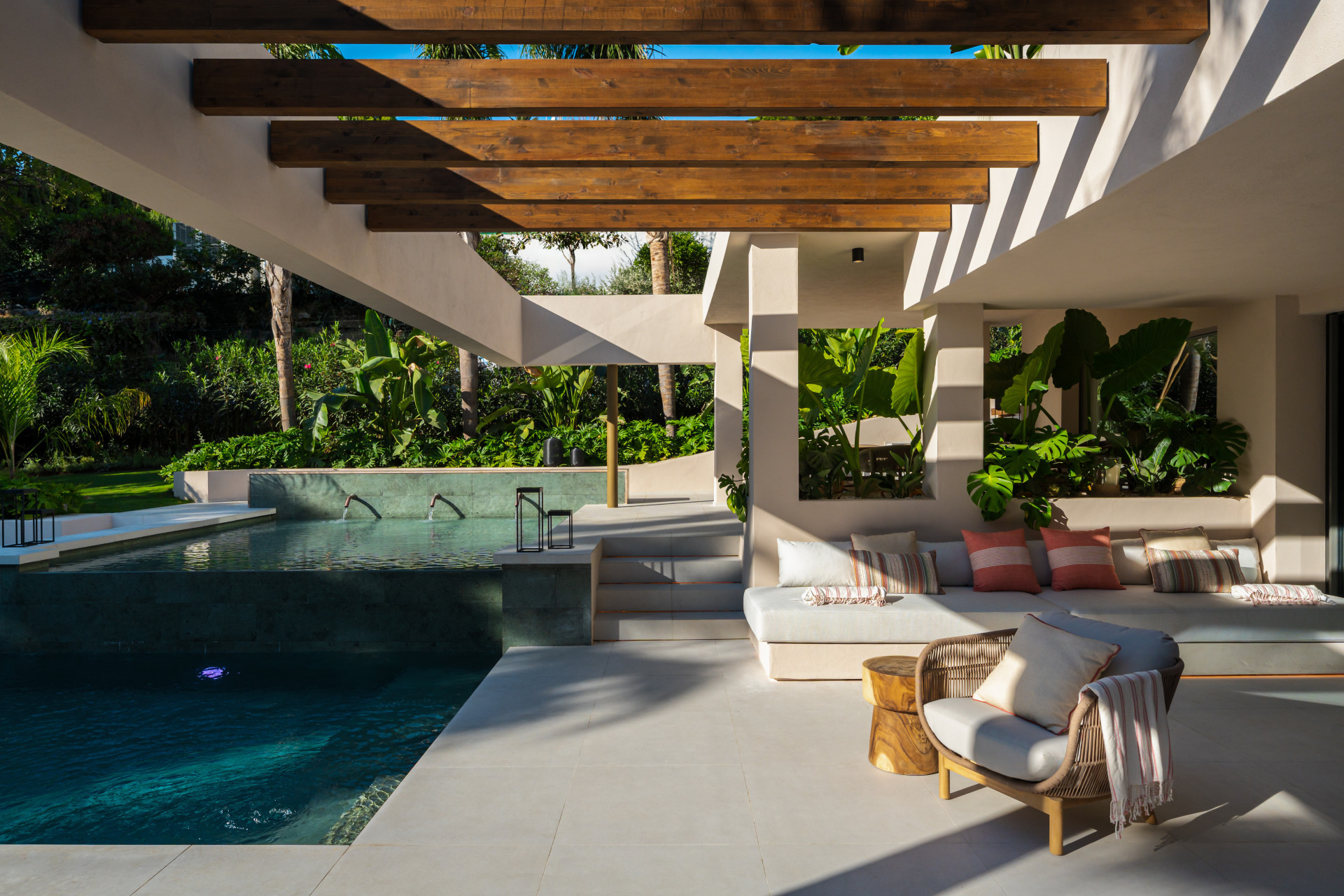 Image 3: Detached Villa For sale, Nueva Andalucía, €6,950,000 [HFMs653604]