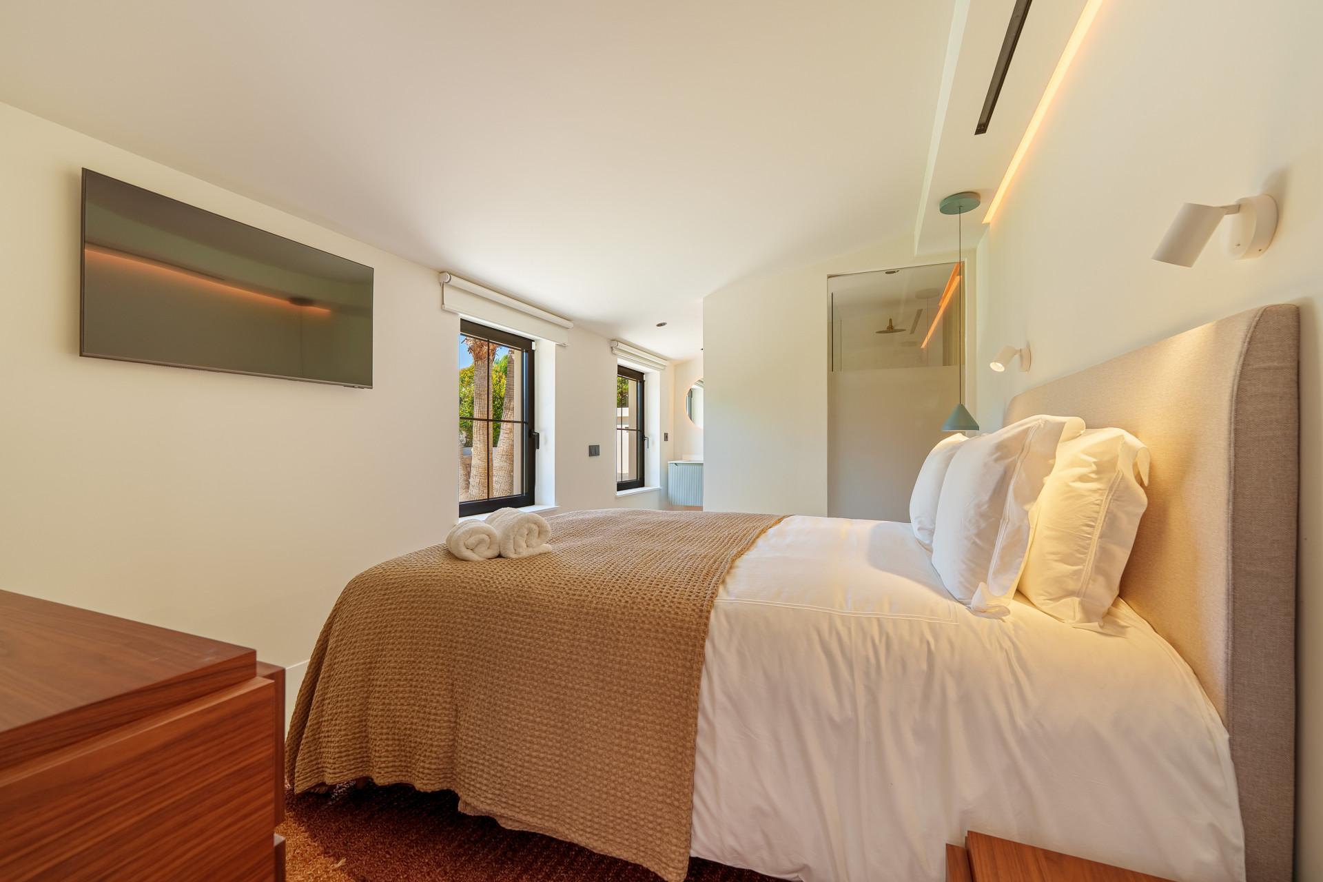 Image 58: detached villa For sale, Puerto Banús, €6,500,000 [HFM-C40122]