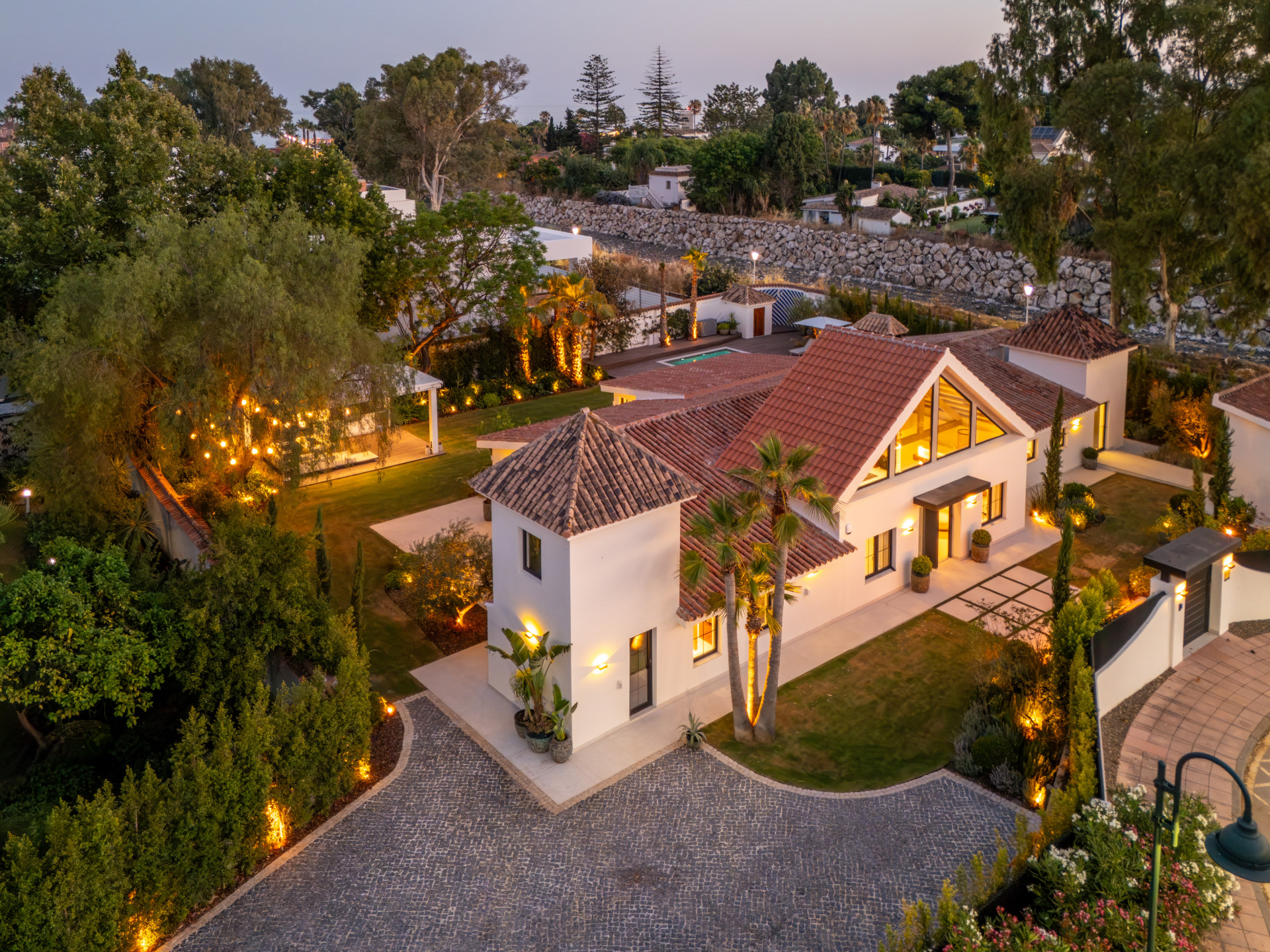 Image 58: detached villa For sale, Puerto Banús, €6,500,000 [HFM-C40122]