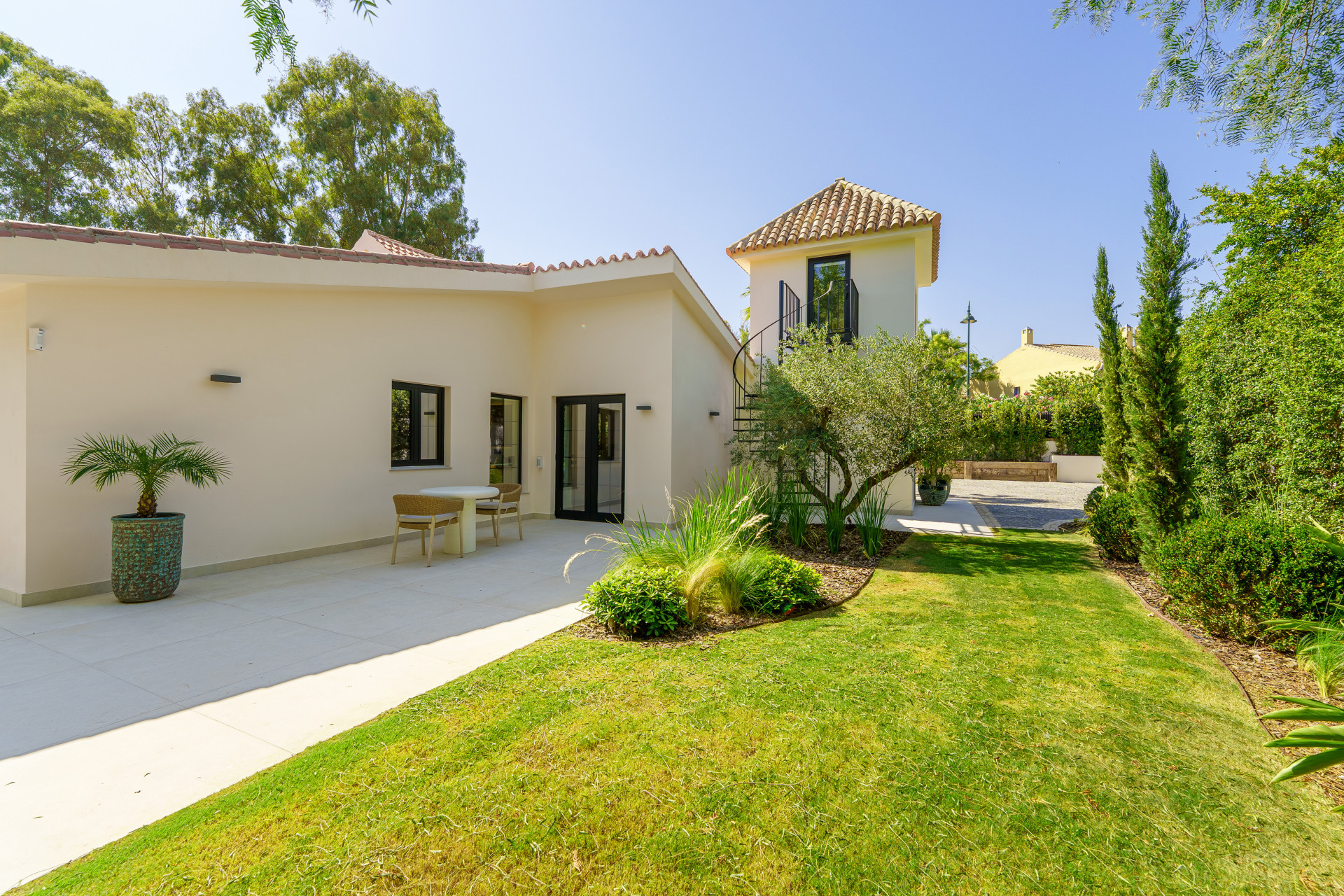 Image 58: detached villa For sale, Puerto Banús, €6,500,000 [HFM-C40122]