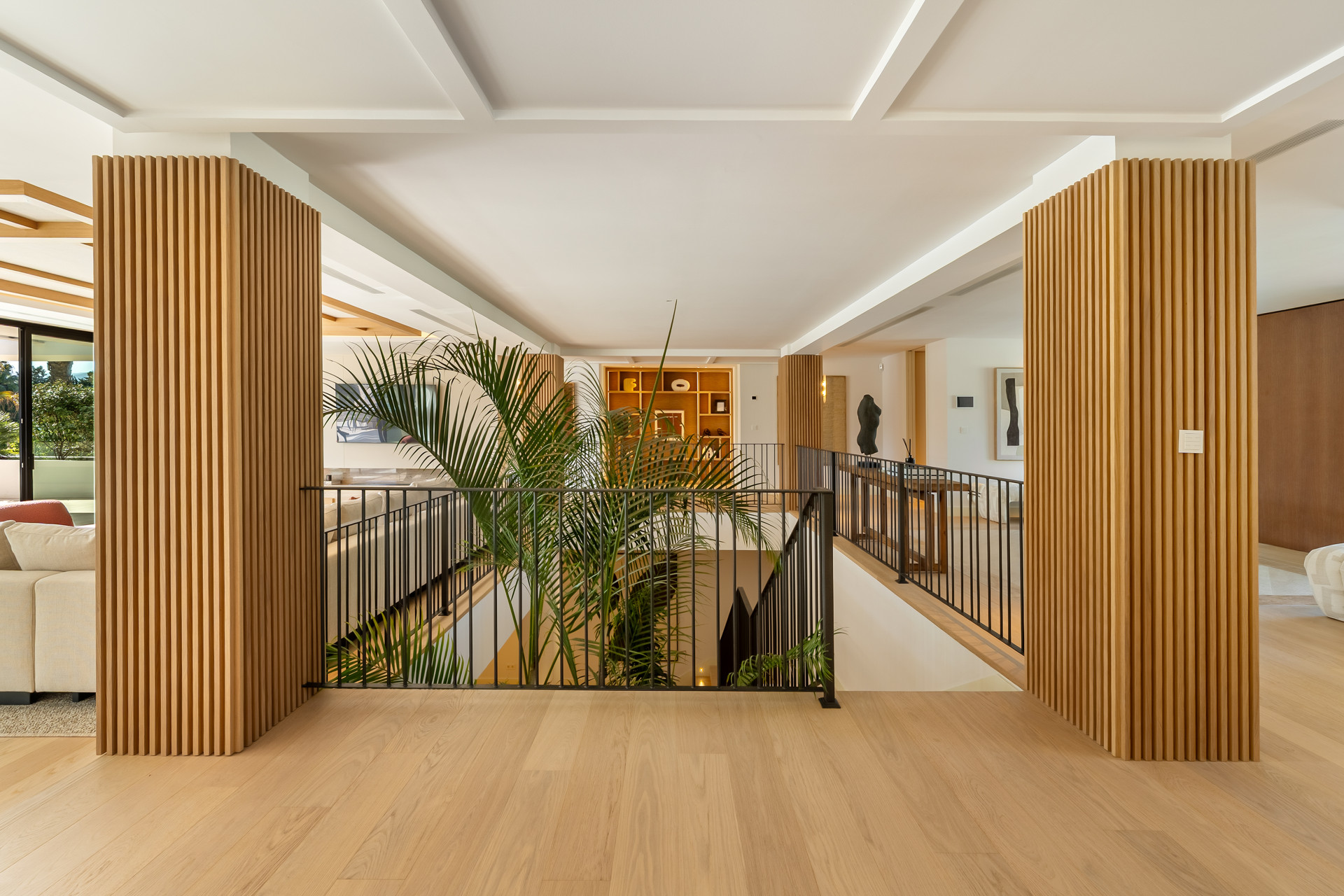 Image 53: detached villa For sale, Nueva Andalucía, €8,650,000 [HFM-C40121]