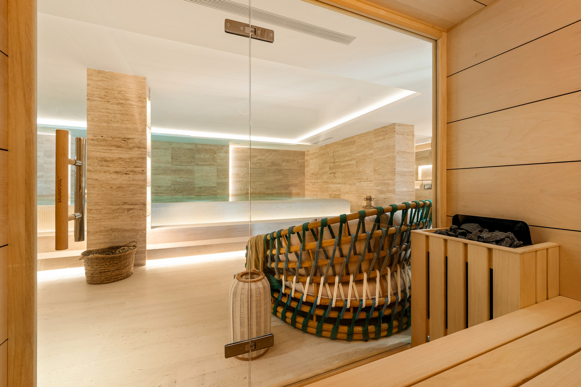 Image 53: detached villa For sale, Nueva Andalucía, €8,650,000 [HFM-C40121]