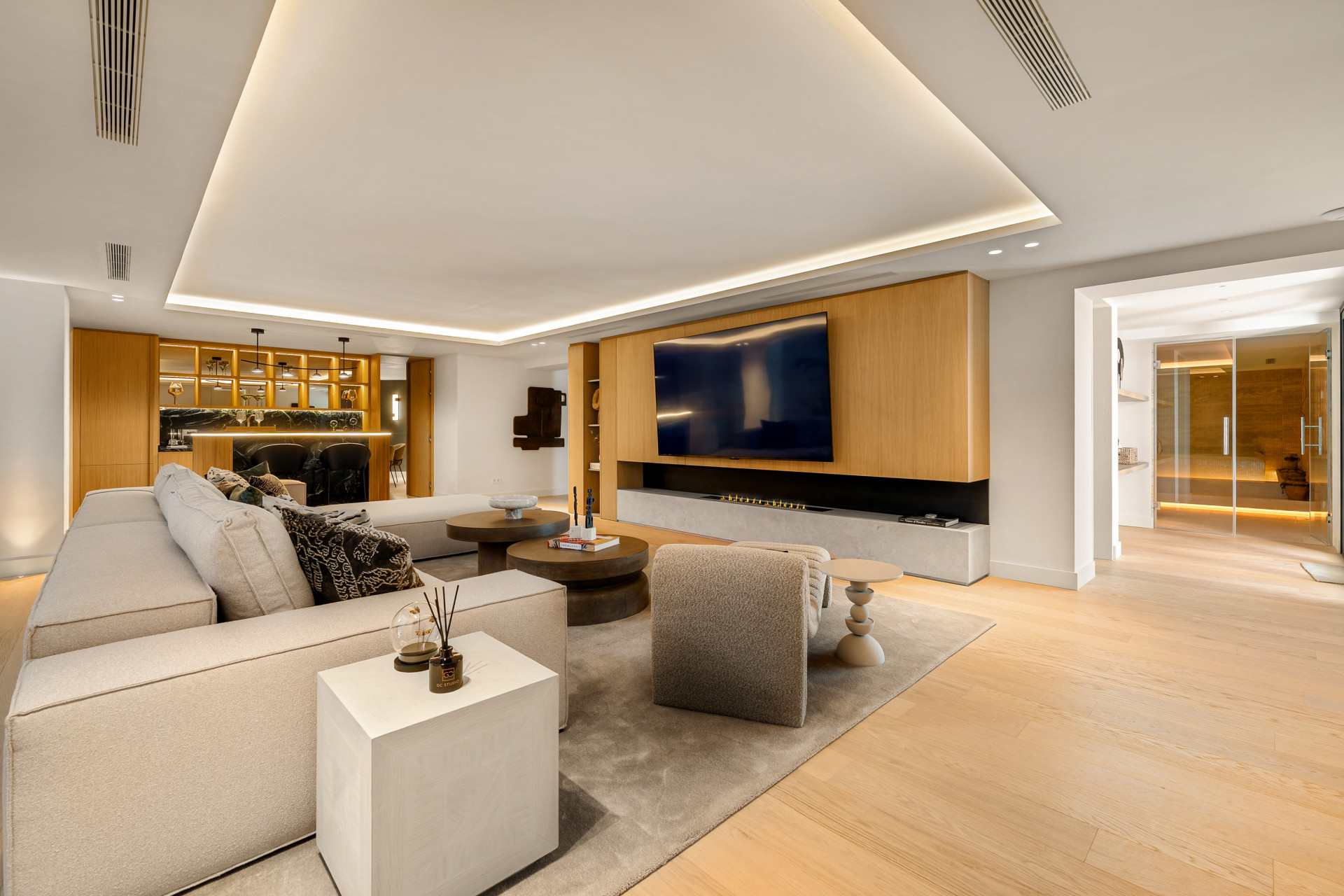 Image 53: detached villa For sale, Nueva Andalucía, €8,650,000 [HFM-C40121]