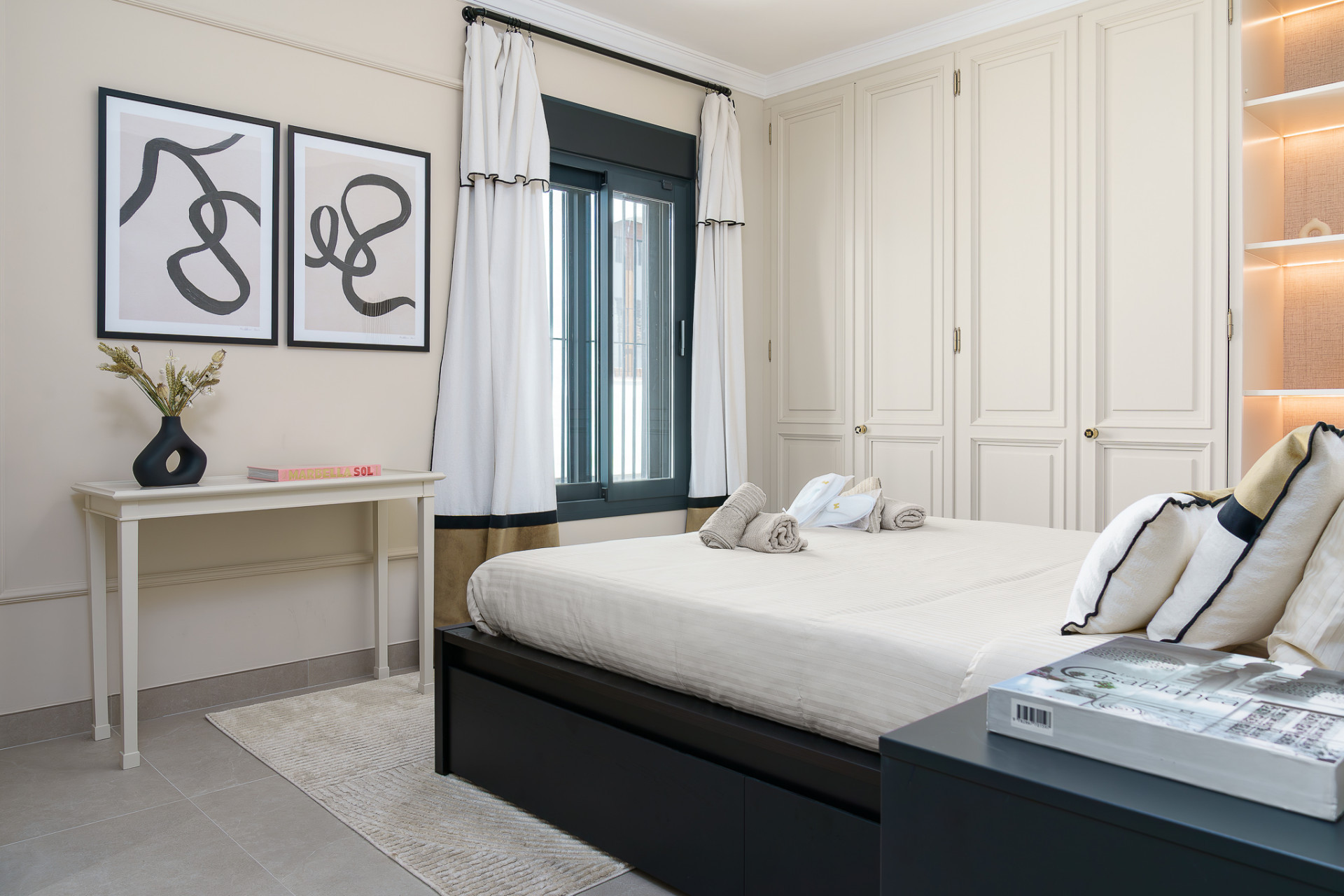 Image 31: apartment For sale, Puerto Banús, €1,650,000 [HFM-CL10165]