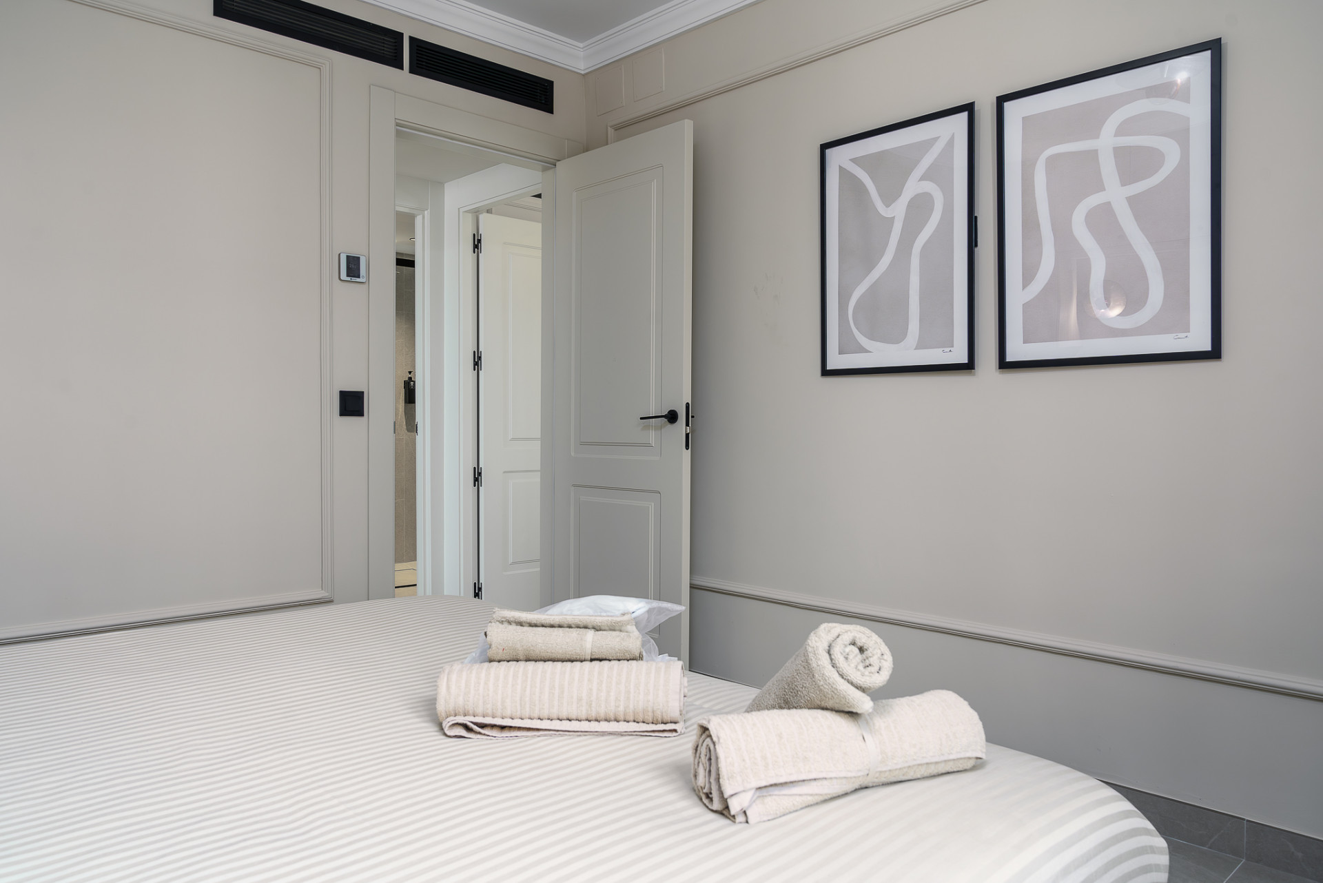 Image 31: apartment For sale, Puerto Banús, €1,650,000 [HFM-CL10165]