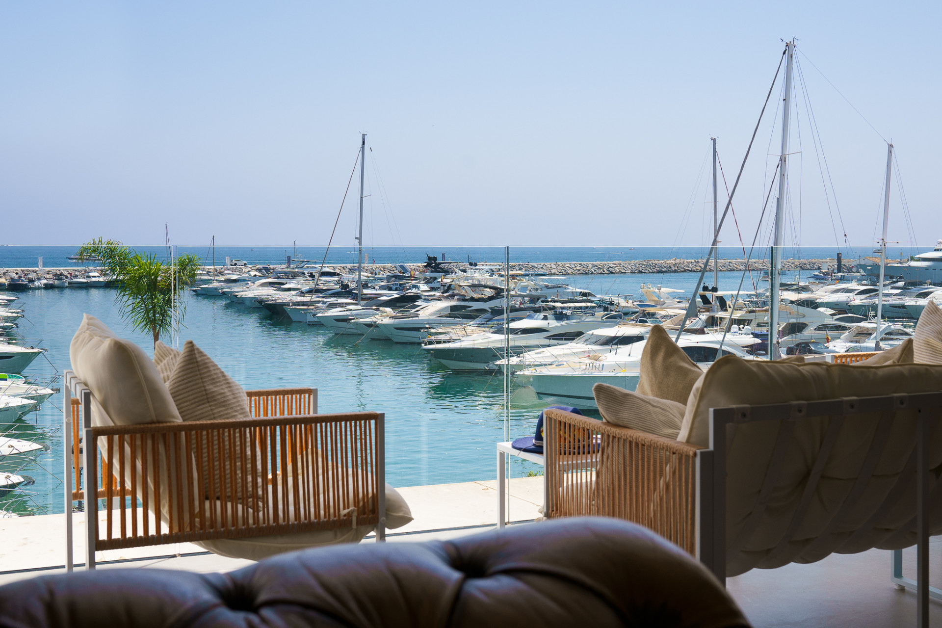 Image 31: apartment For sale, Puerto Banús, €1,650,000 [HFM-CL10165]