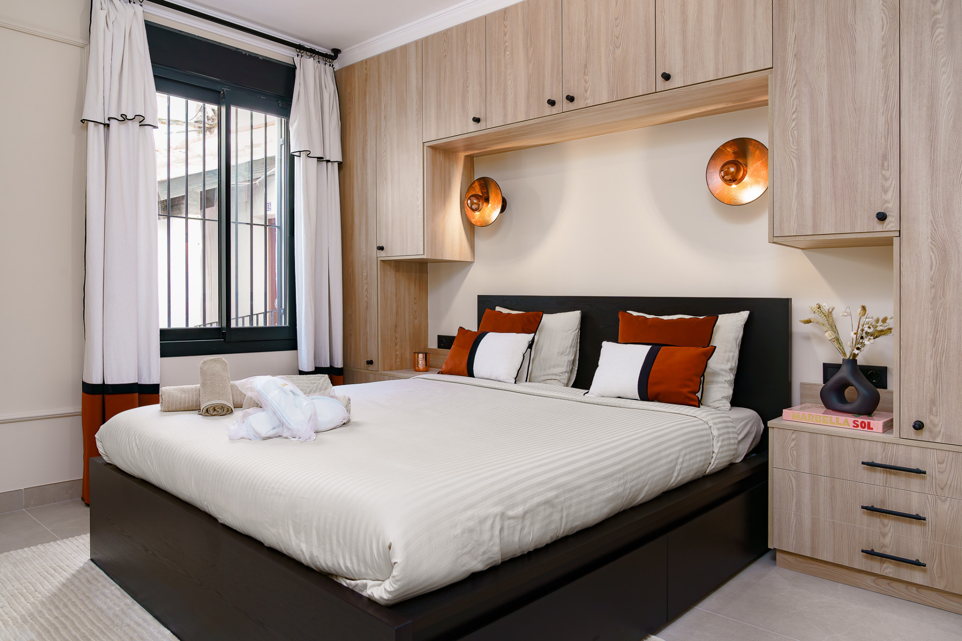 Image 31: apartment For sale, Puerto Banús, €1,650,000 [HFM-CL10165]