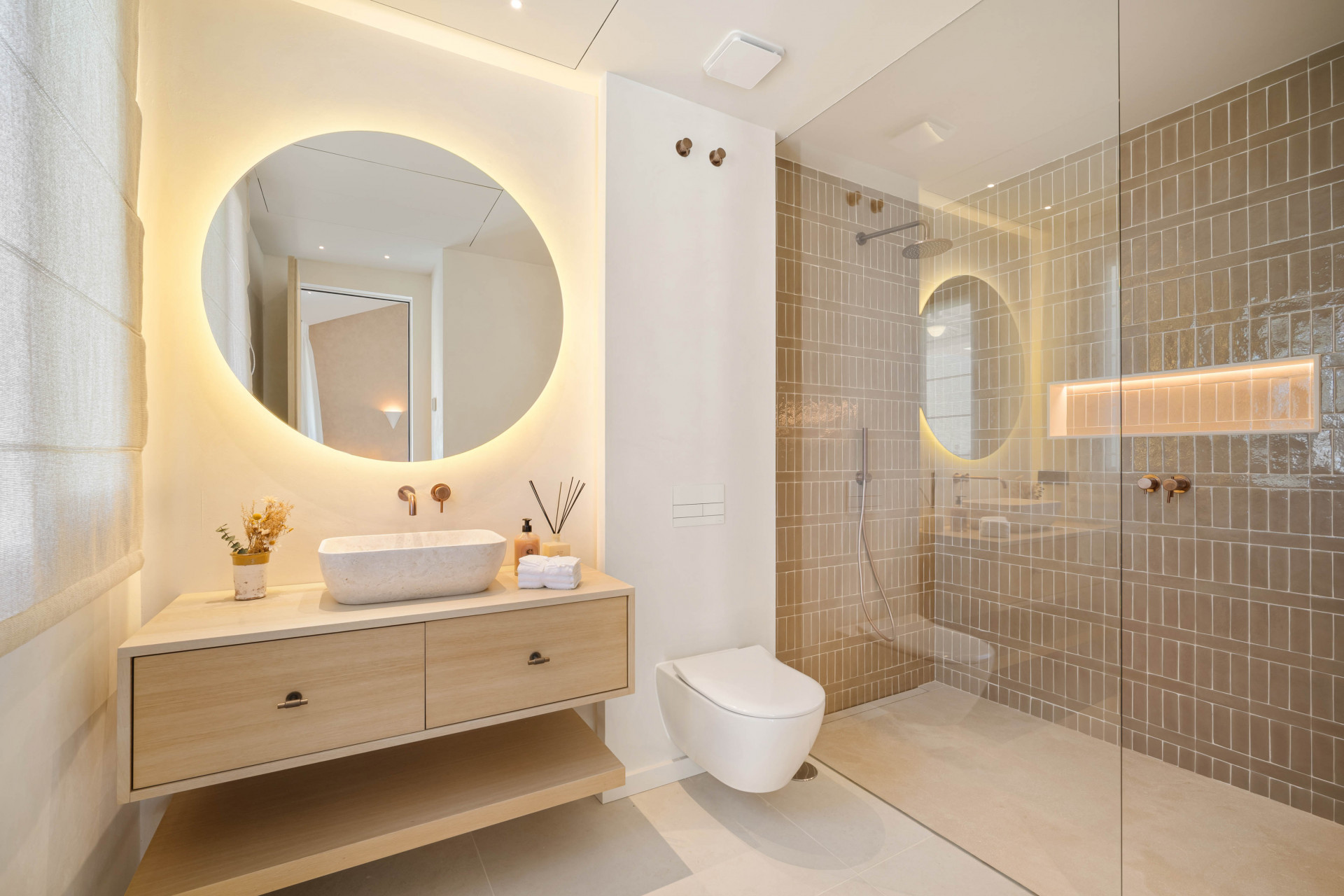 Image 56: detached villa For sale, Nueva Andalucía, €3,950,000 [HFM-C40099]