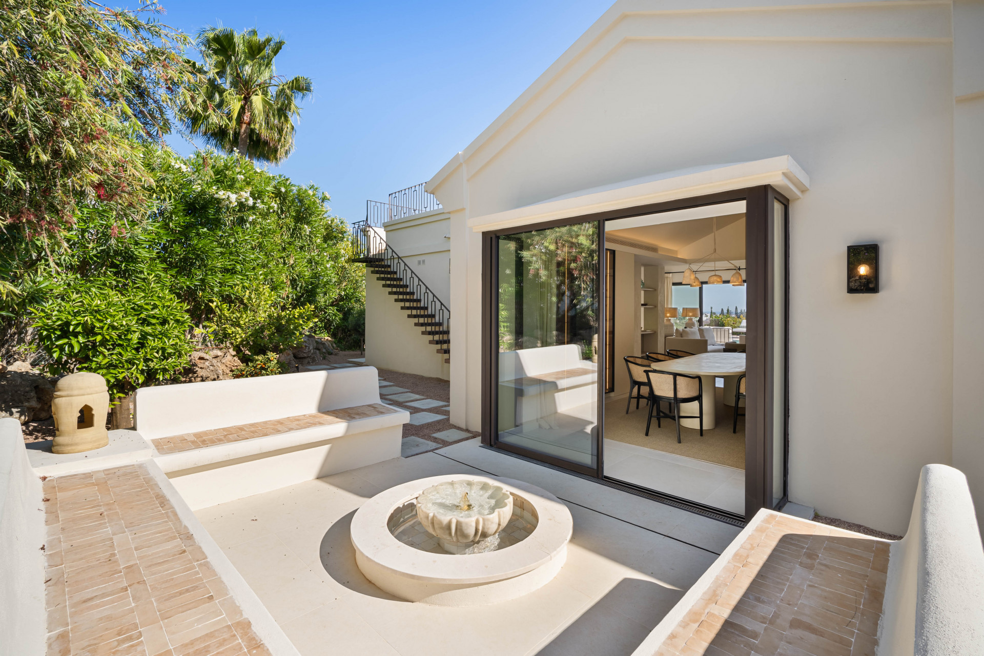 Image 56: detached villa For sale, Nueva Andalucía, €3,950,000 [HFM-C40099]