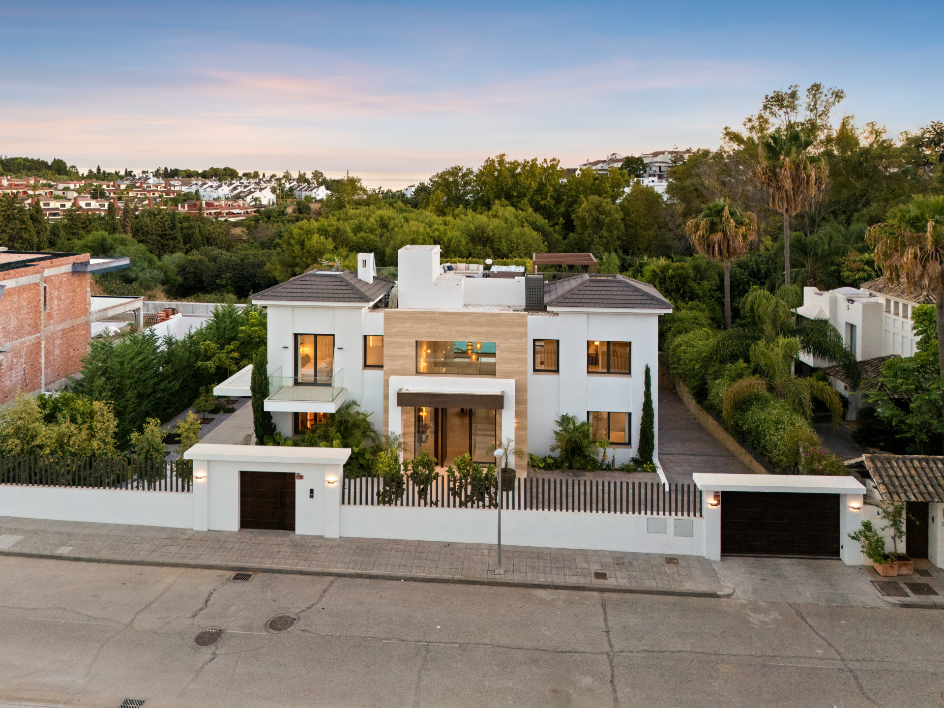 Image 57: detached villa For sale, The Golden Mile, €5,900,000 [HFM-C40103]