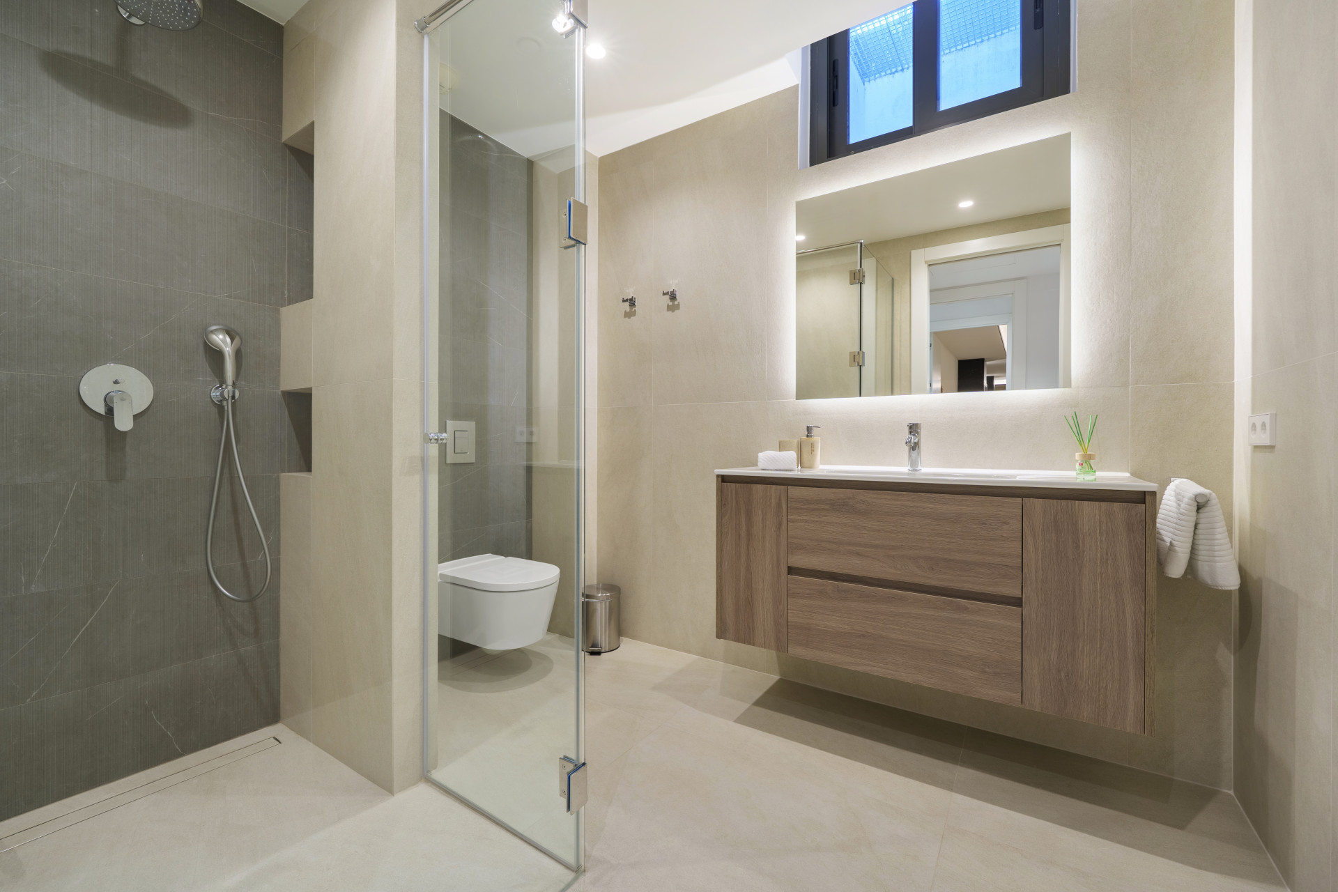 Image 57: detached villa For sale, The Golden Mile, €5,900,000 [HFM-C40103]