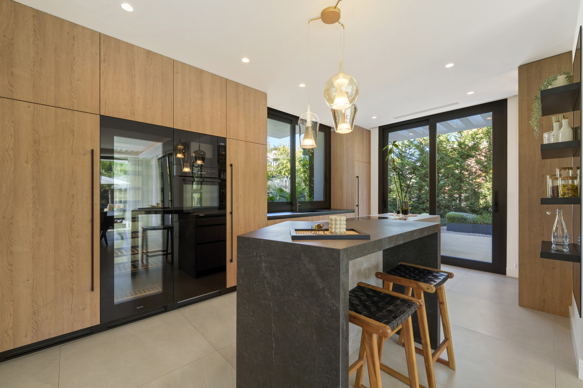 Image 57: detached villa For sale, The Golden Mile, €5,900,000 [HFM-C40103]