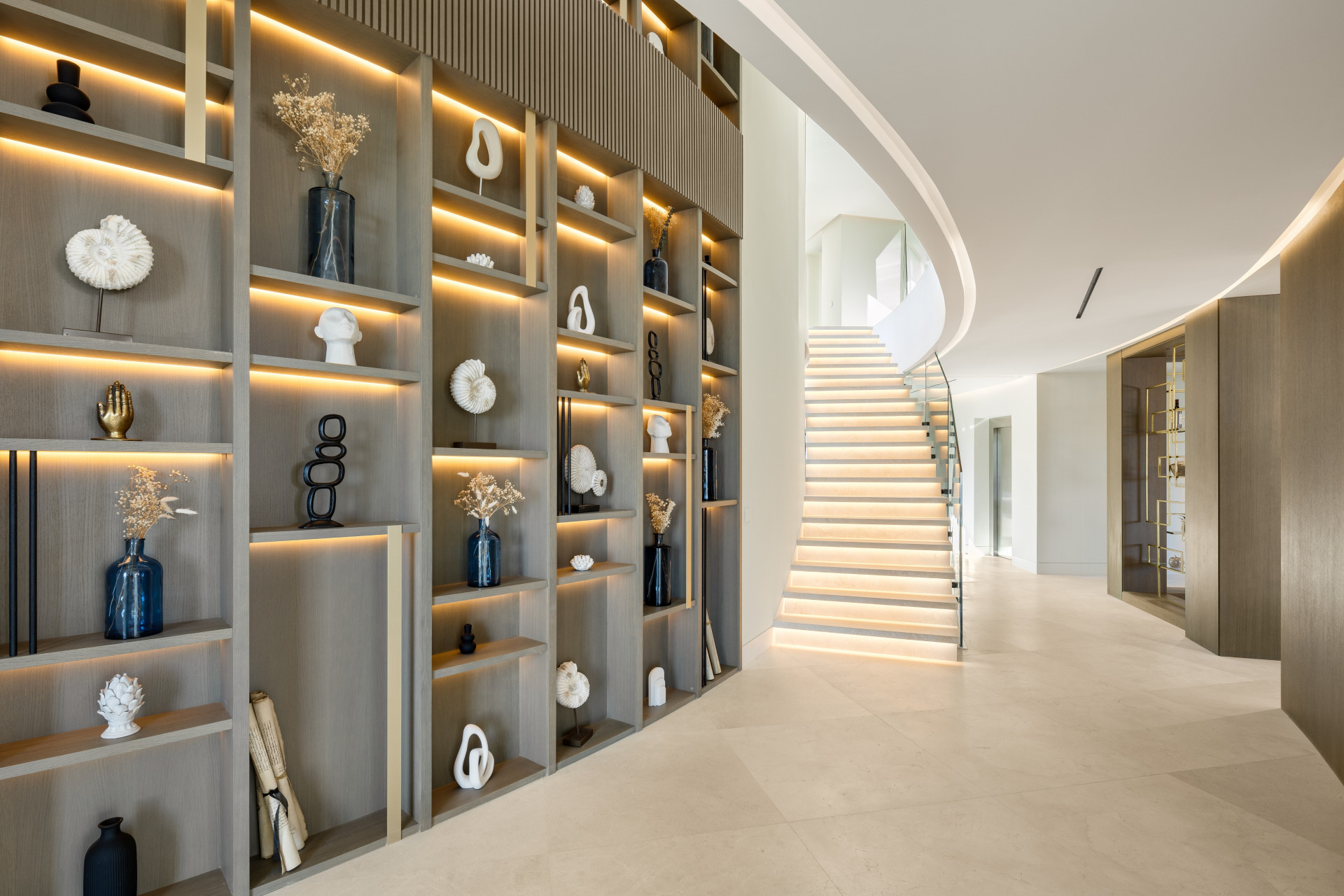 Image 48: detached villa For sale, Benahavís, €30,000,000 [HFM-C40106]