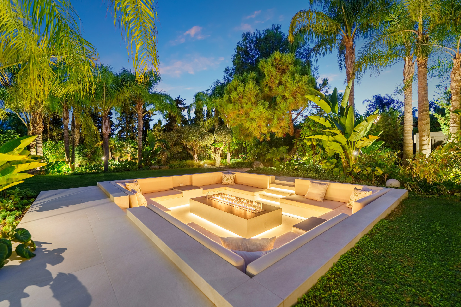 Image 35: detached villa For sale, Marbella, €5,875,000 [HFM-C40110]