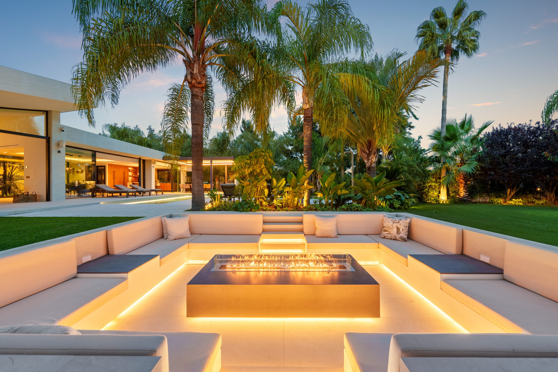 Image 35: detached villa For sale, Marbella, €5,875,000 [HFM-C40110]