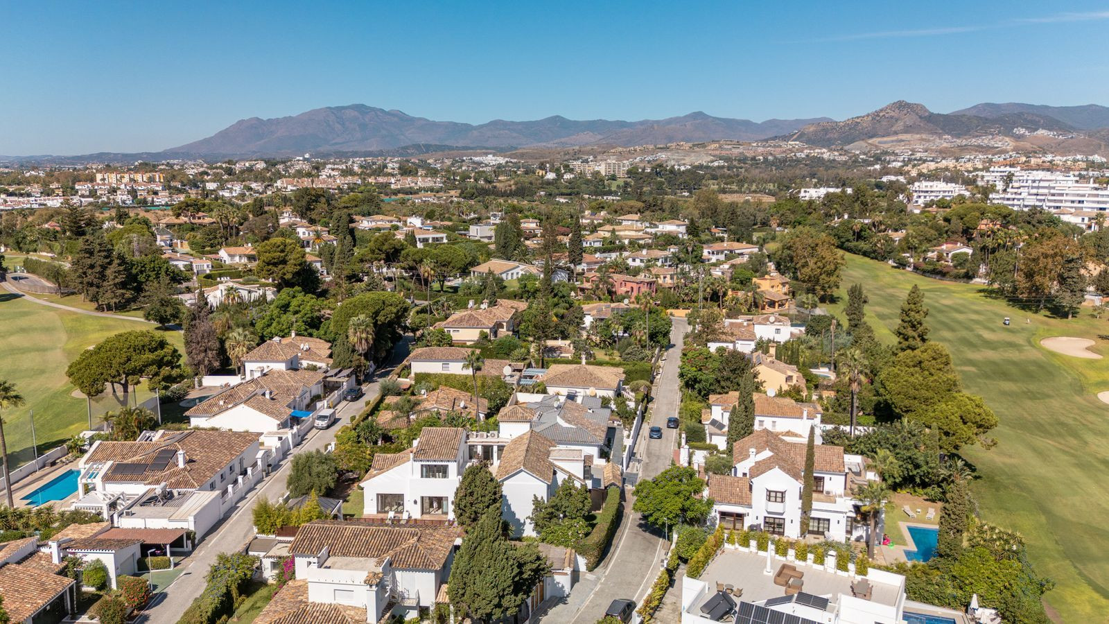 Image 44: detached villa For sale, San Pedro de Alcántara, €2,200,000 [HFM-CL10167]