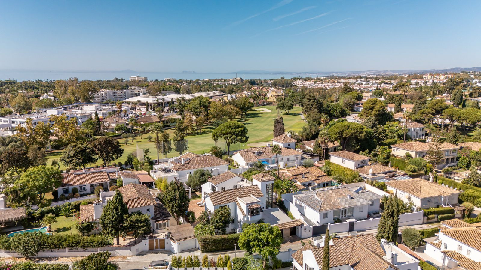 Image 44: detached villa For sale, San Pedro de Alcántara, €2,200,000 [HFM-CL10167]