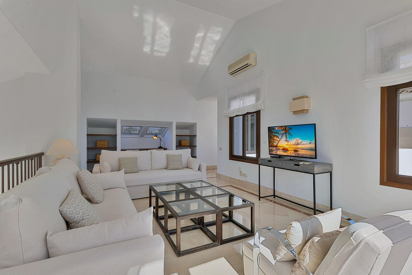 Image 44: detached villa For sale, San Pedro de Alcántara, €2,200,000 [HFM-CL10167]