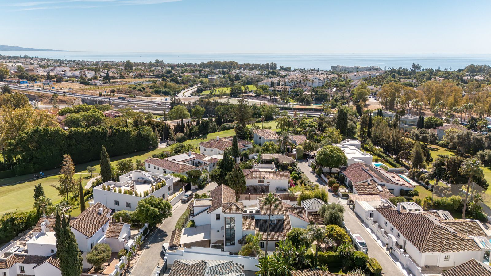 Image 44: detached villa For sale, San Pedro de Alcántara, €2,200,000 [HFM-CL10167]