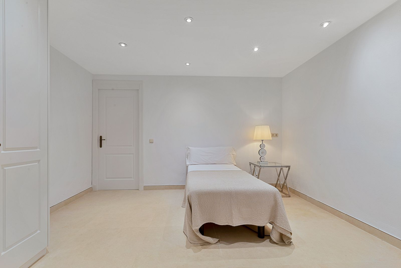 Image 44: detached villa For sale, San Pedro de Alcántara, €2,200,000 [HFM-CL10167]