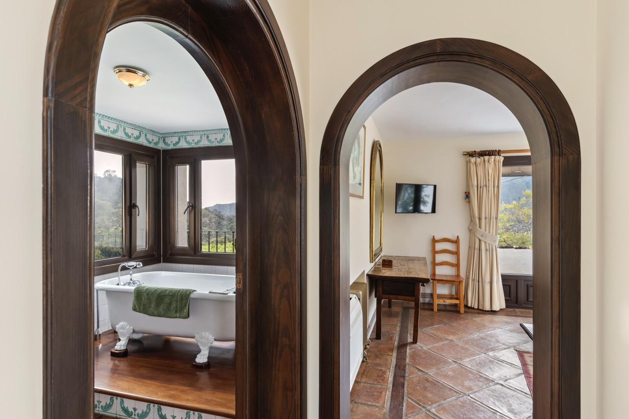 Image 23: finca - cortijo For sale, istan, €4,995,000 [HFM-C40135]