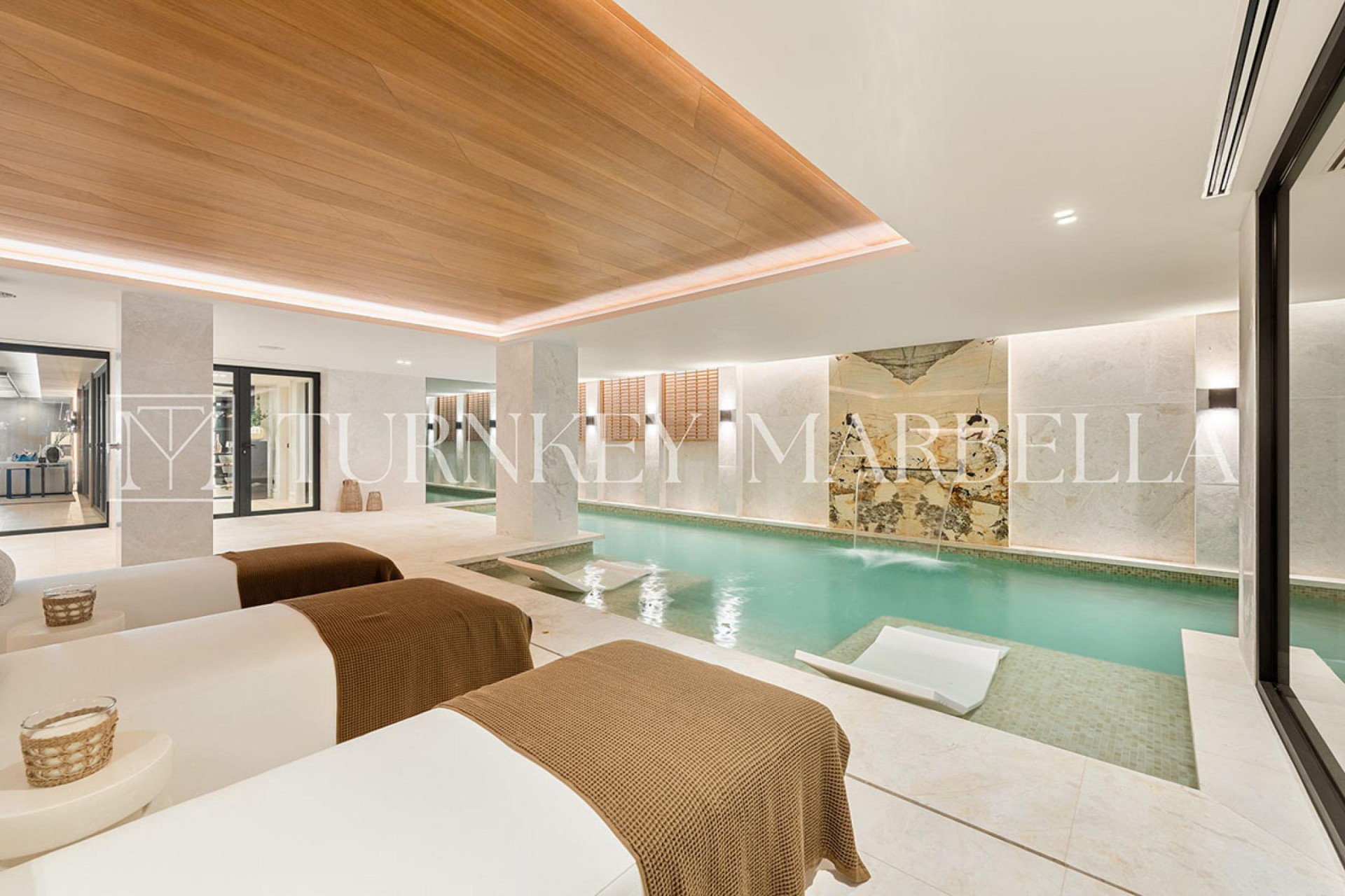 Image 8: detached villa For sale, Nueva Andalucía, €20,500,000 [HFM-C40132]