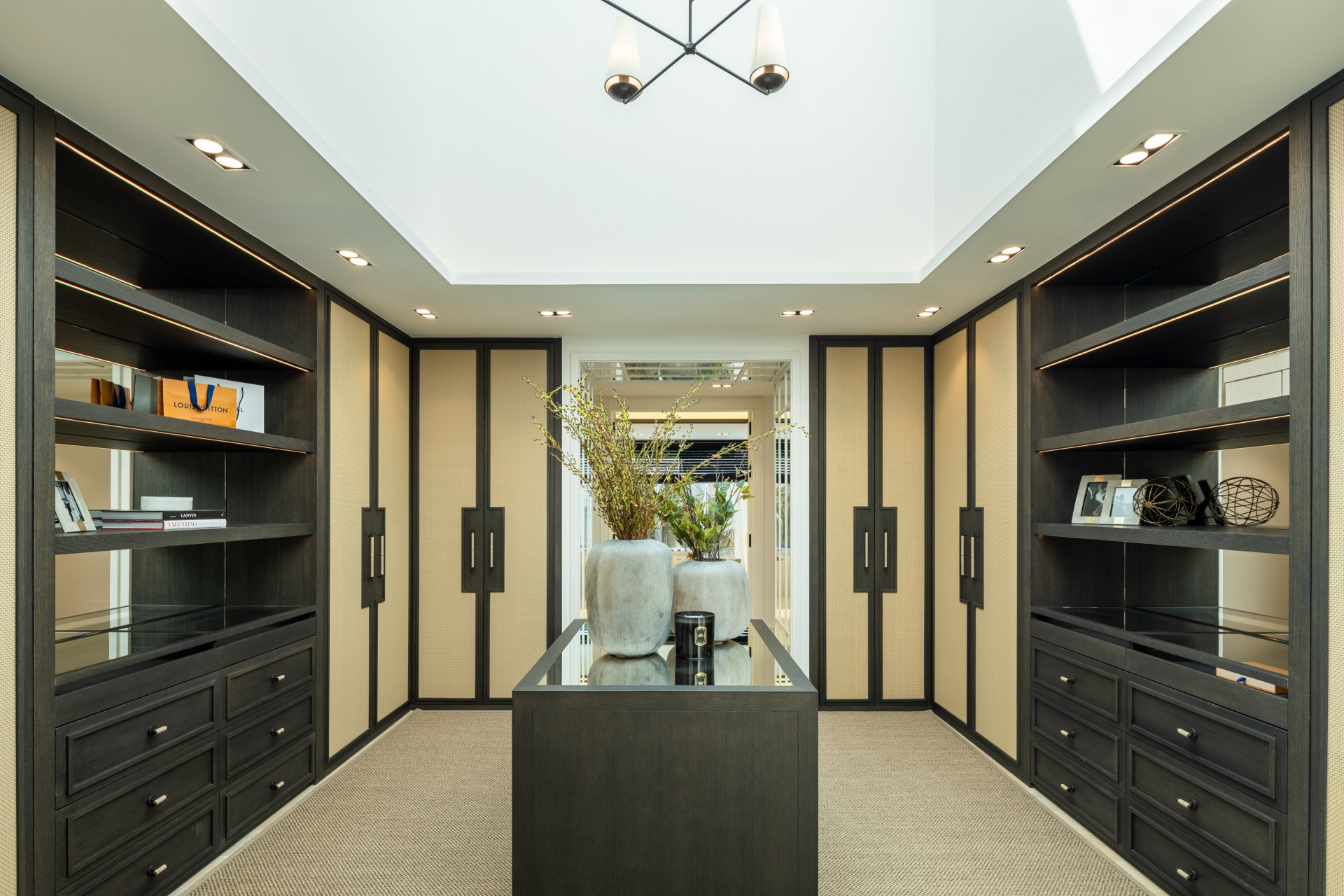 Image 33: detached villa For sale, Nueva Andalucía, €19,500,000 [HFM-C40133]