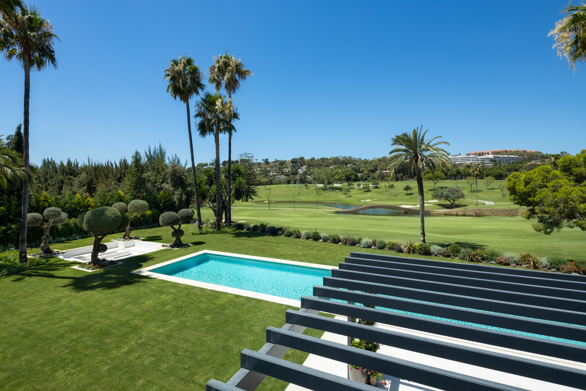 Image 33: detached villa For sale, Nueva Andalucía, €19,500,000 [HFM-C40133]