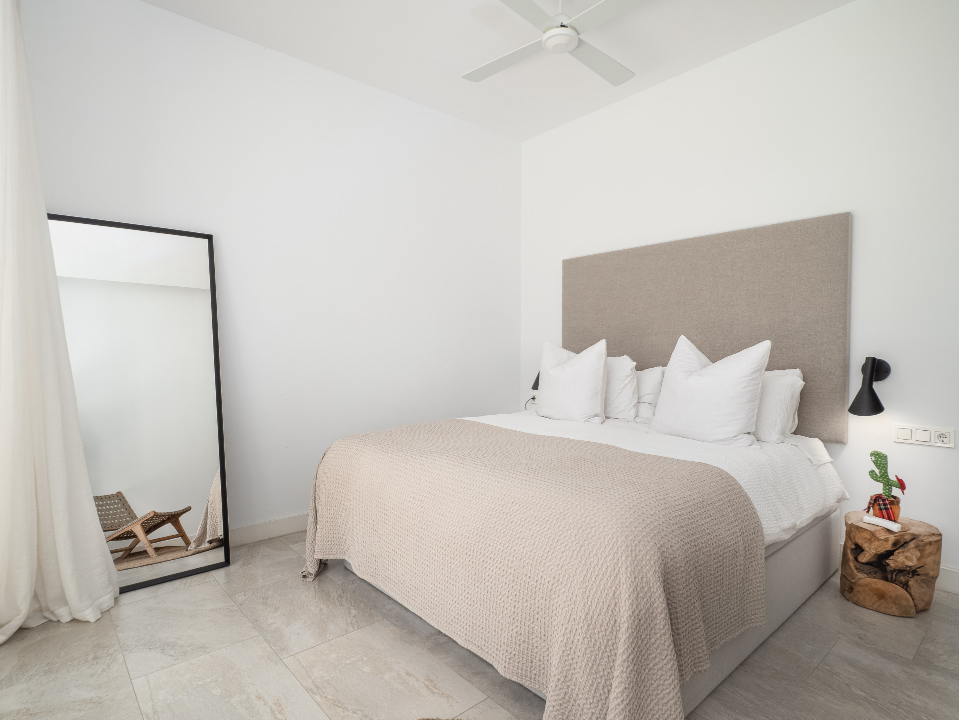 Image 37: detached villa For sale, Estepona, €2,650,000 [HFM-CL10170]