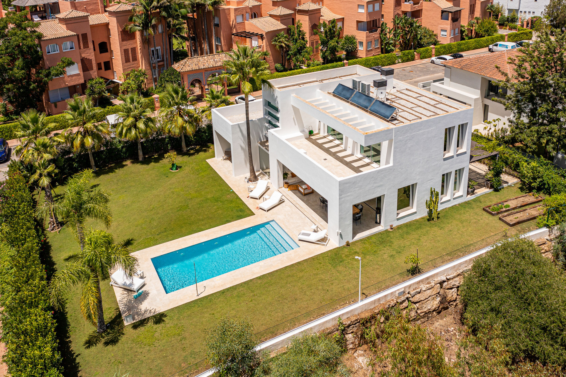 Image 37: detached villa For sale, Estepona, €2,650,000 [HFM-CL10170]
