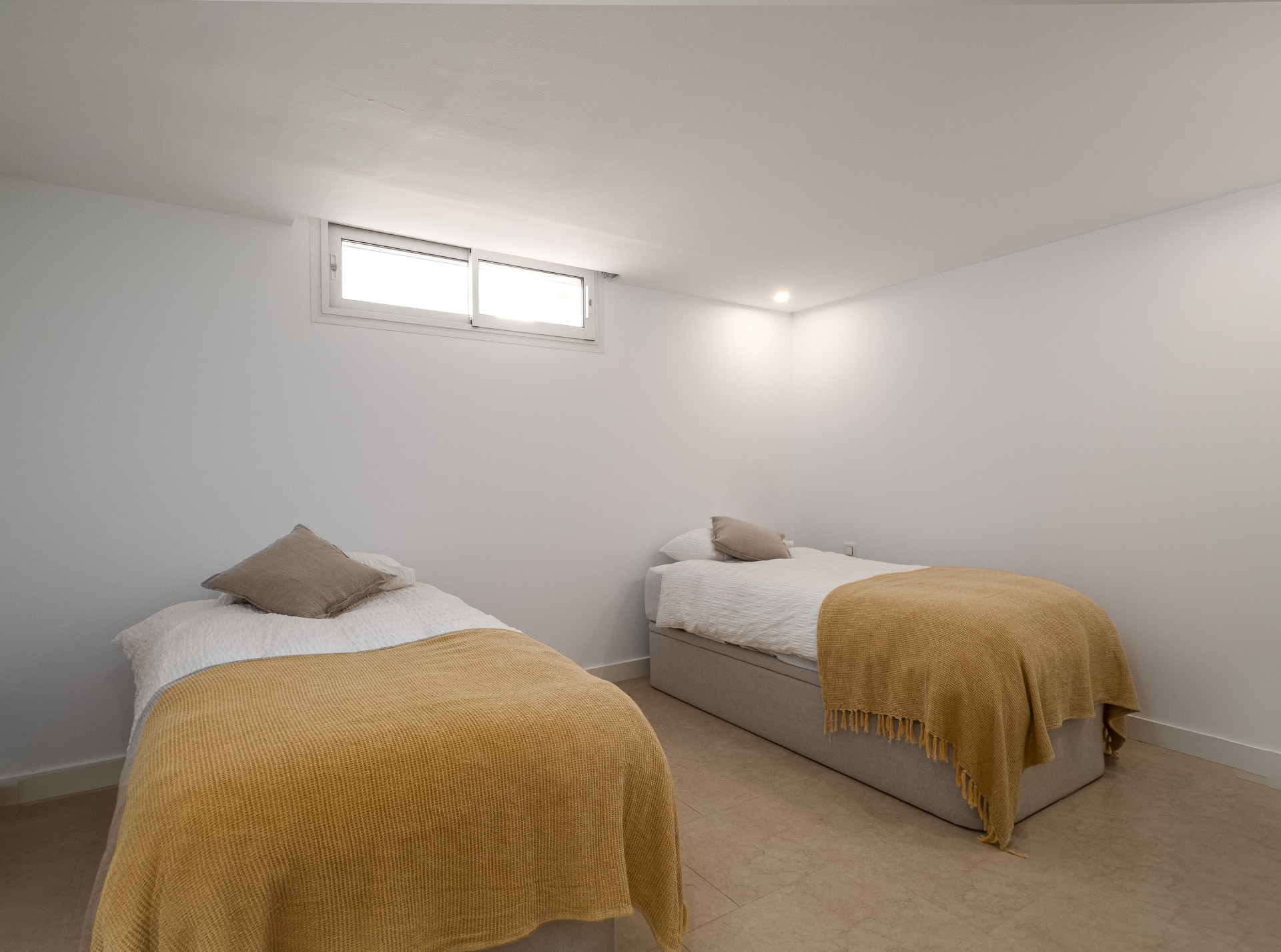 Image 37: detached villa For sale, Estepona, €2,650,000 [HFM-CL10170]