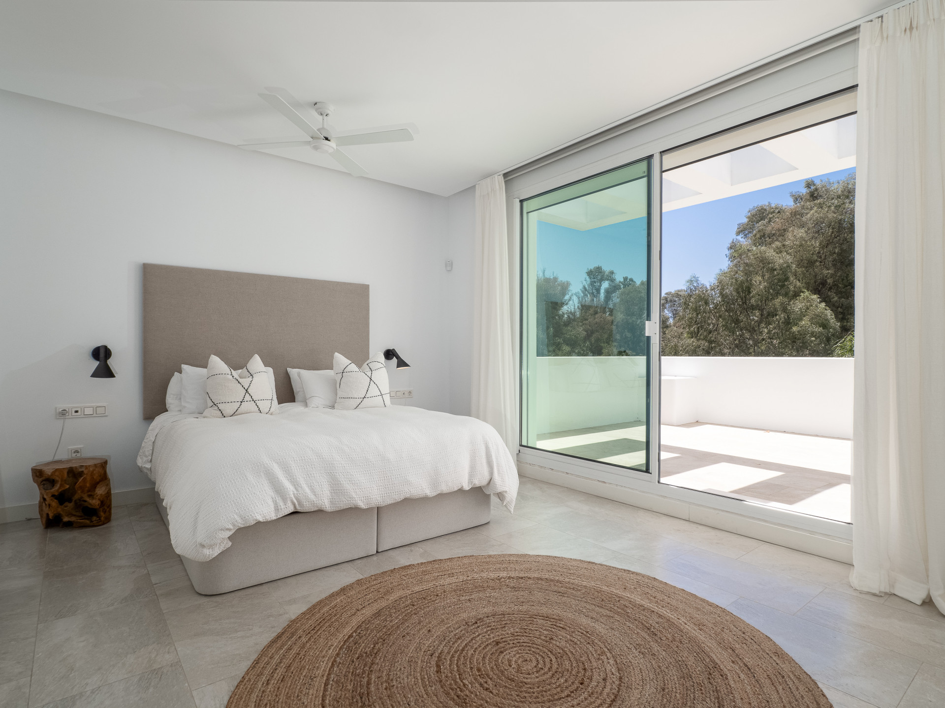 Image 37: detached villa For sale, Estepona, €2,650,000 [HFM-CL10170]