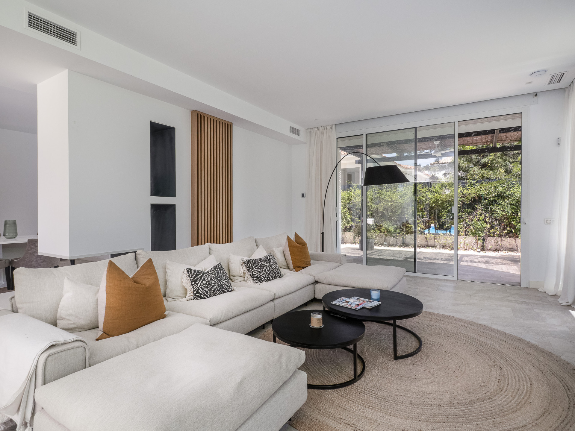 Image 37: detached villa For sale, Estepona, €2,650,000 [HFM-CL10170]