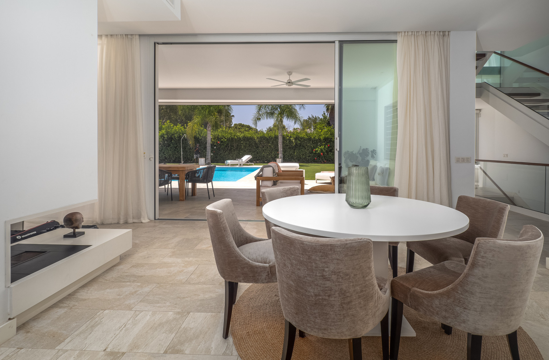 Image 37: detached villa For sale, Estepona, €2,650,000 [HFM-CL10170]