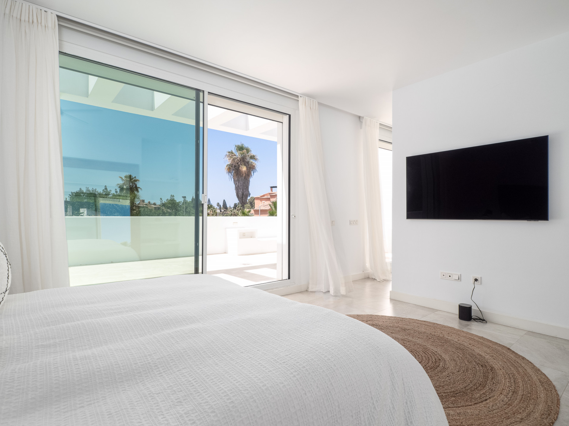 Image 37: detached villa For sale, Estepona, €2,650,000 [HFM-CL10170]