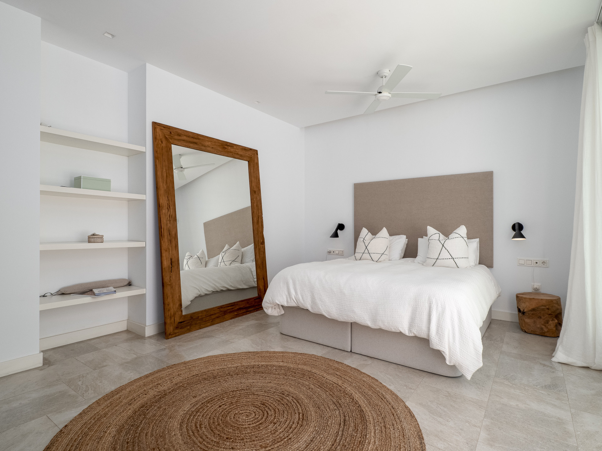 Image 37: detached villa For sale, Estepona, €2,650,000 [HFM-CL10170]