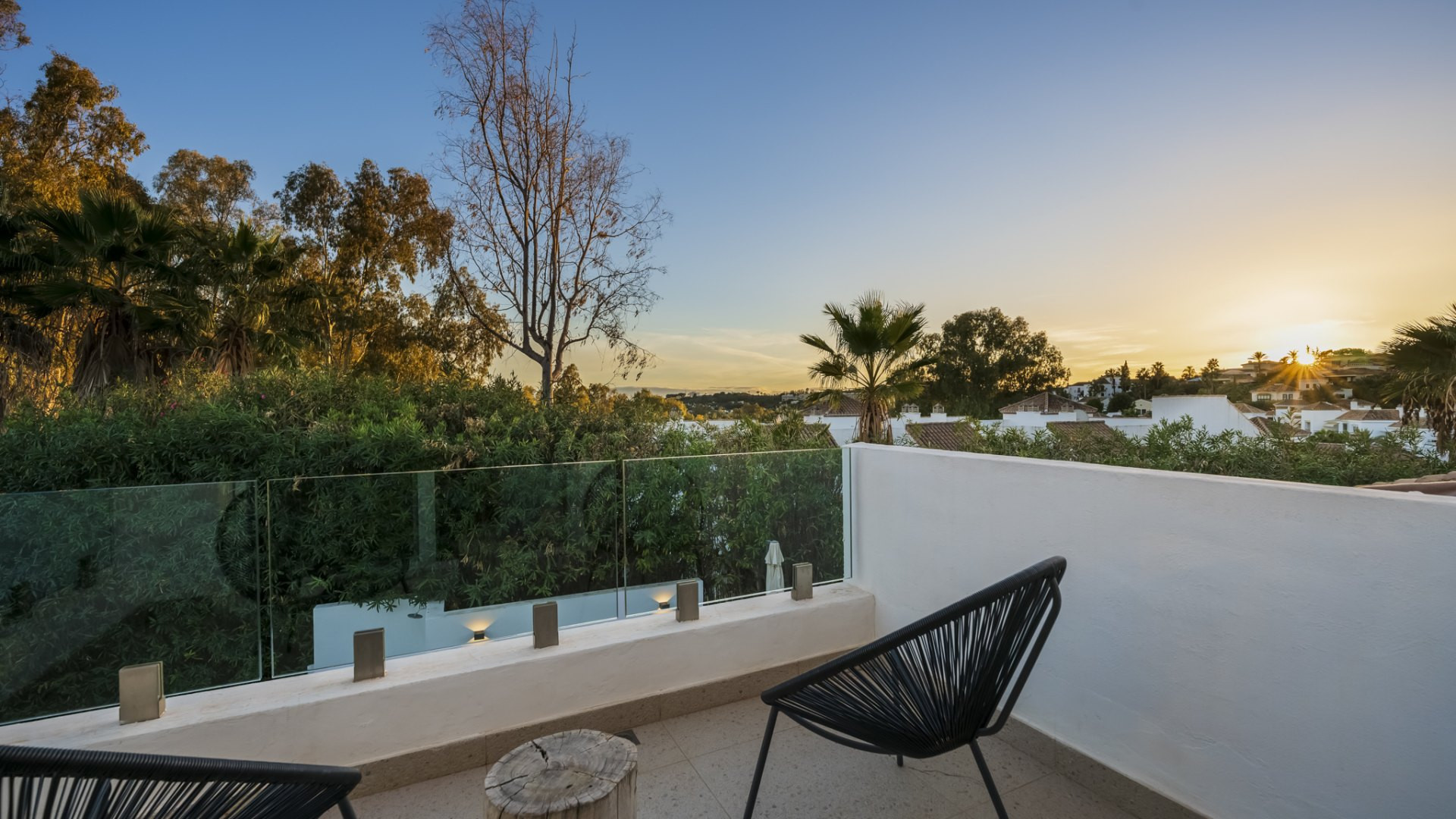 Image 34: detached villa For sale, Nueva Andalucía, €2,350,000 [HFM-CL10168]