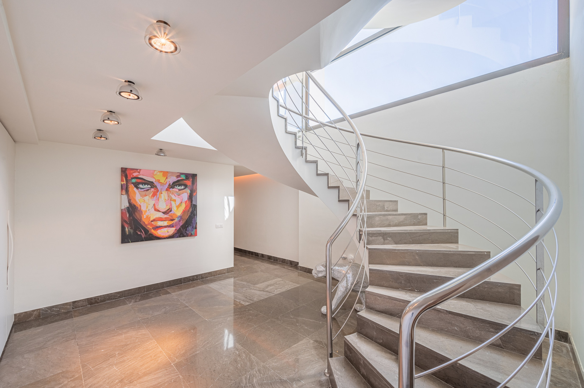 Image 41: detached villa For sale, The Golden Mile, €2,450,000 [HFM-CL10169]