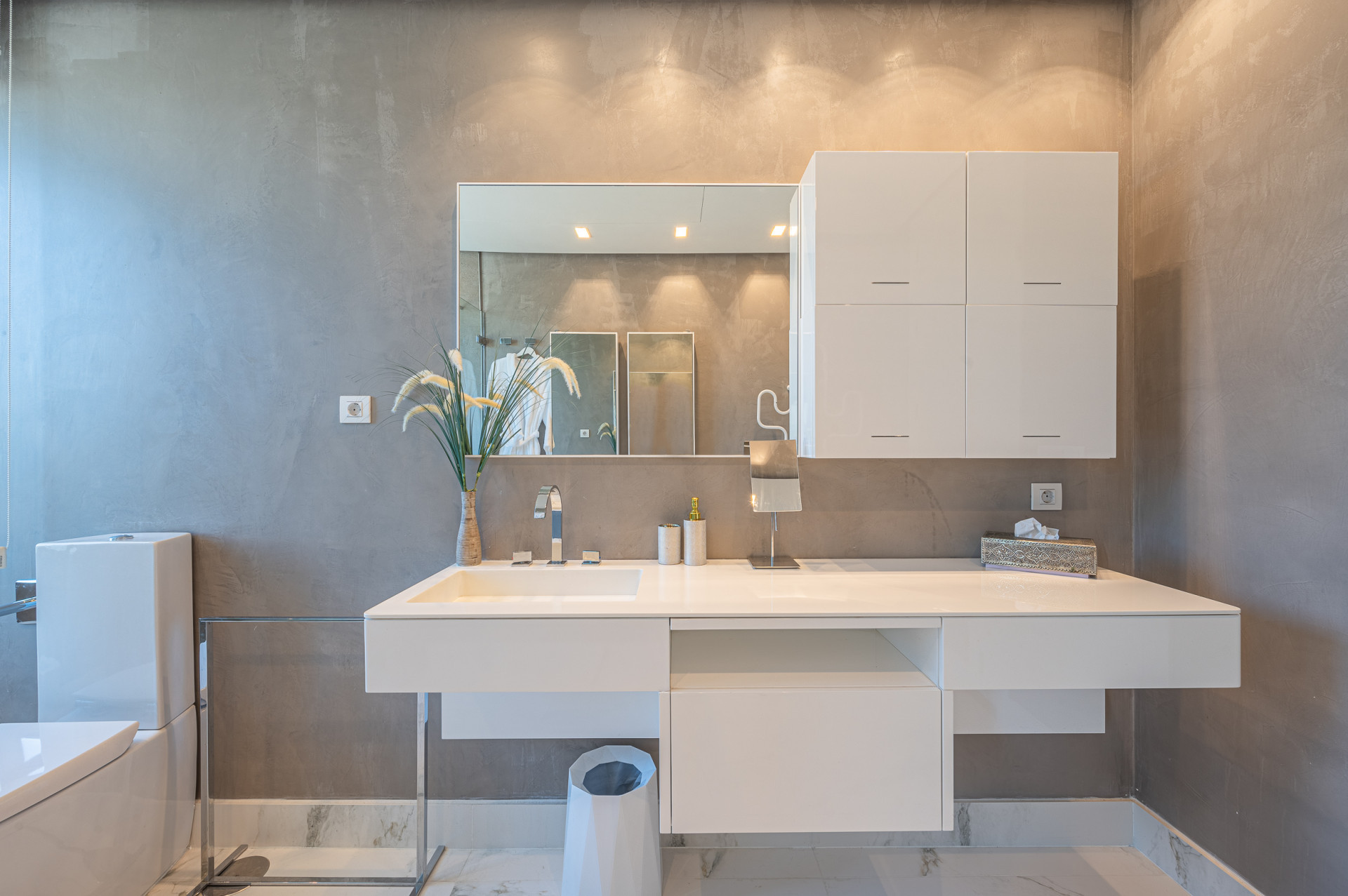 Image 41: detached villa For sale, The Golden Mile, €2,450,000 [HFM-CL10169]