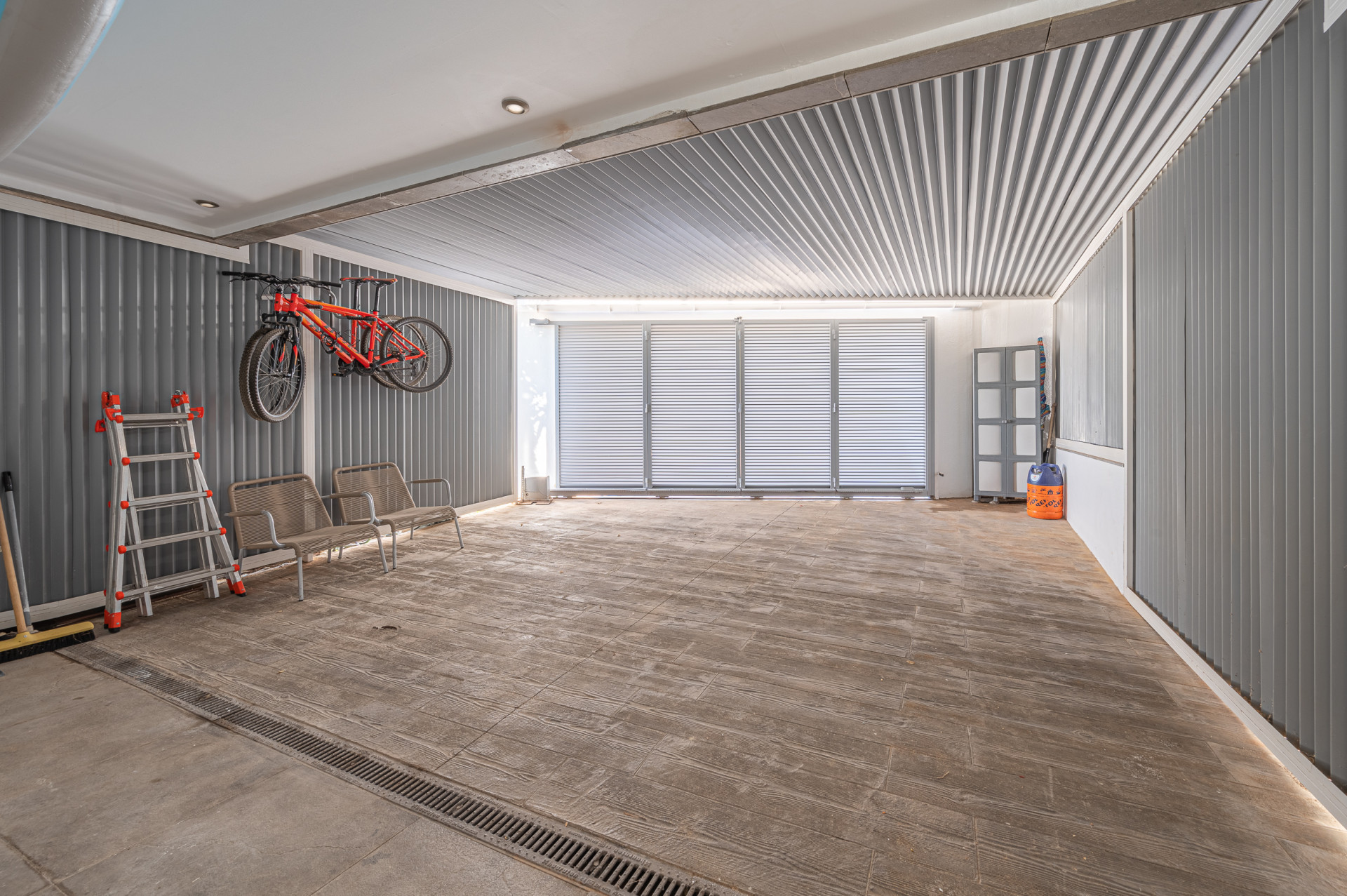 Image 41: detached villa For sale, The Golden Mile, €2,450,000 [HFM-CL10169]