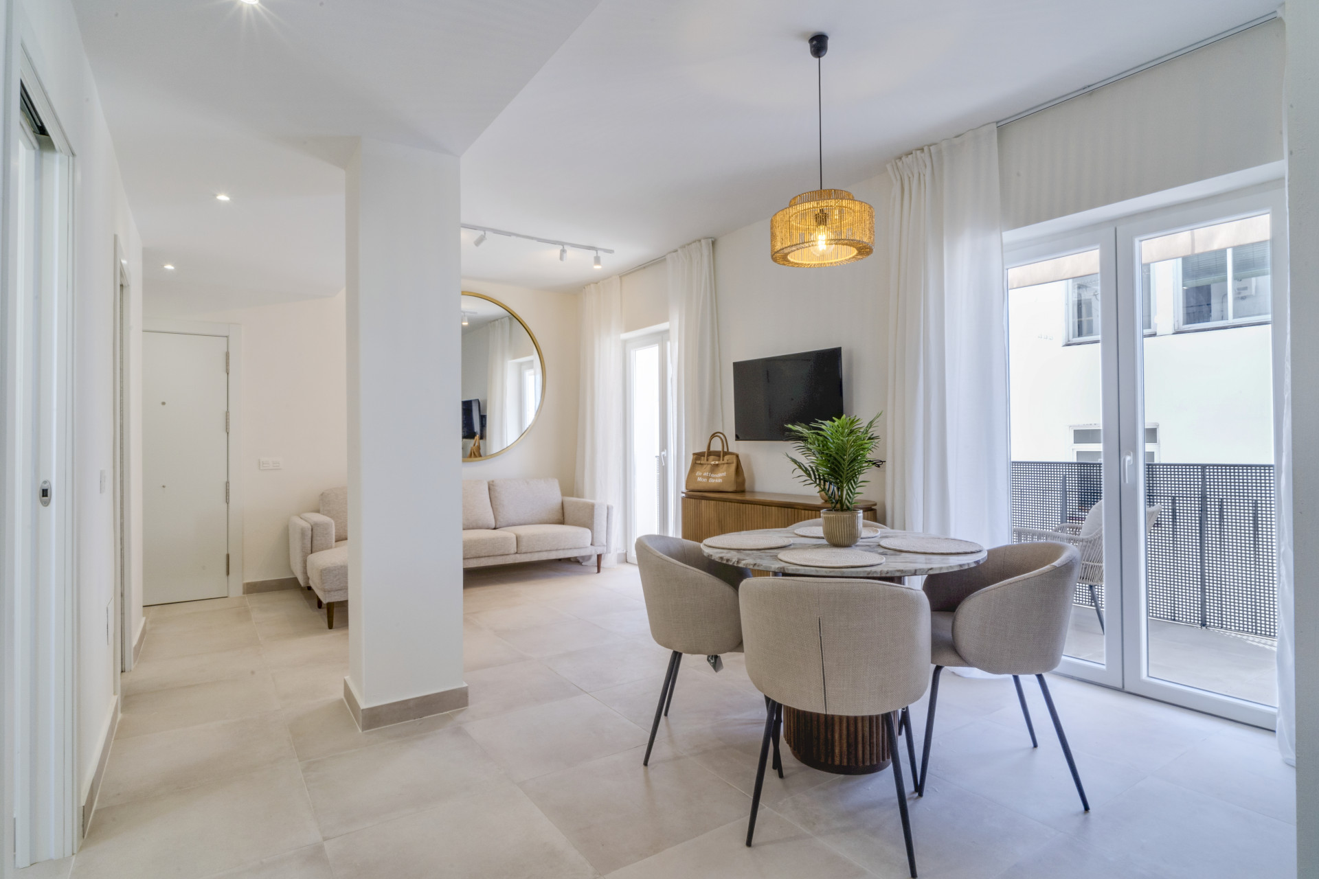 Image 26: квартира For sale, Estepona, €399,000 [HFM-CL10172]