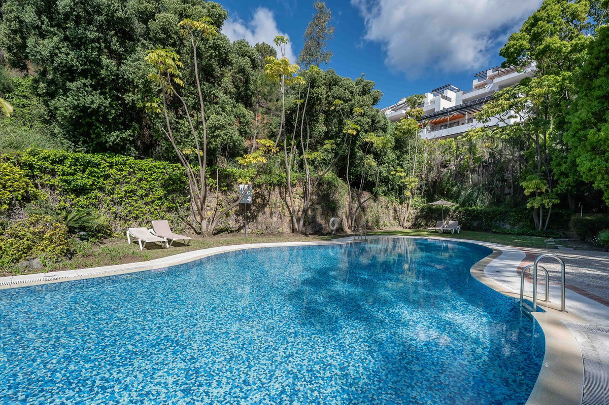 Image 33: apartment For sale, Benahavís, €475,000 [HFM-CL10173]