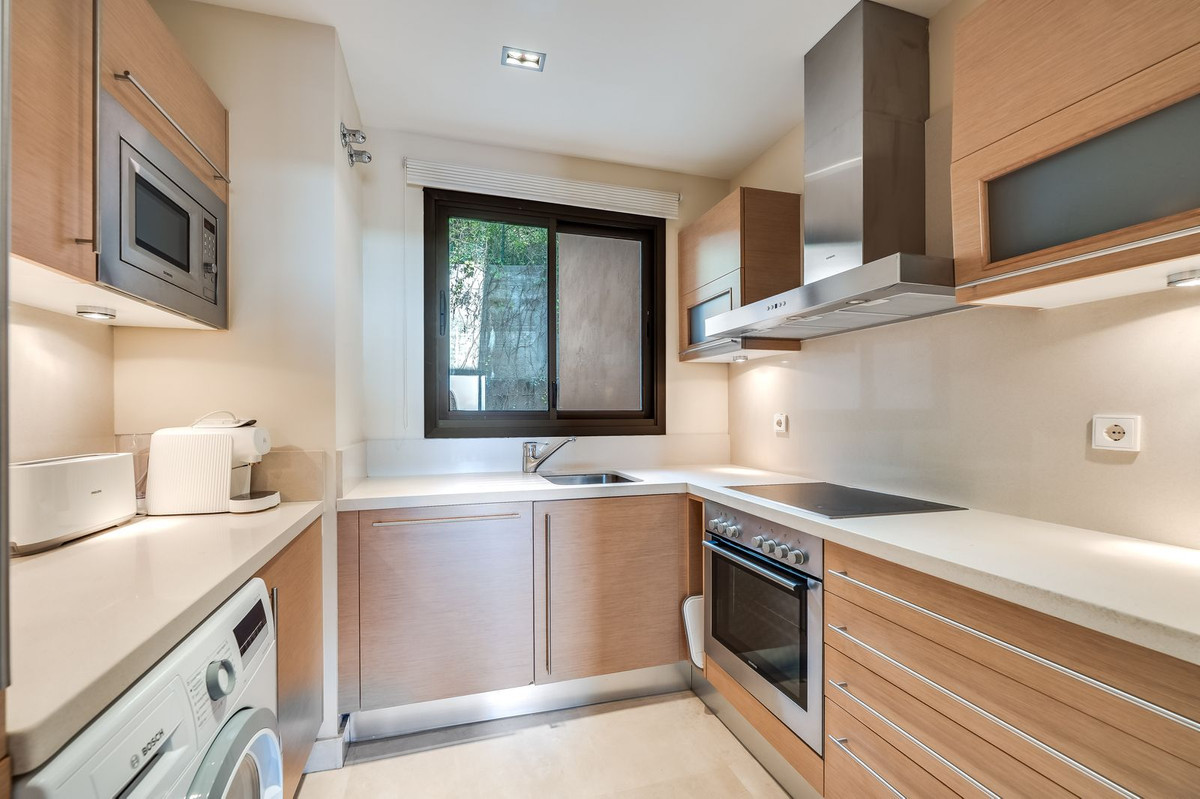 Image 33: apartment For sale, Benahavís, €475,000 [HFM-CL10173]