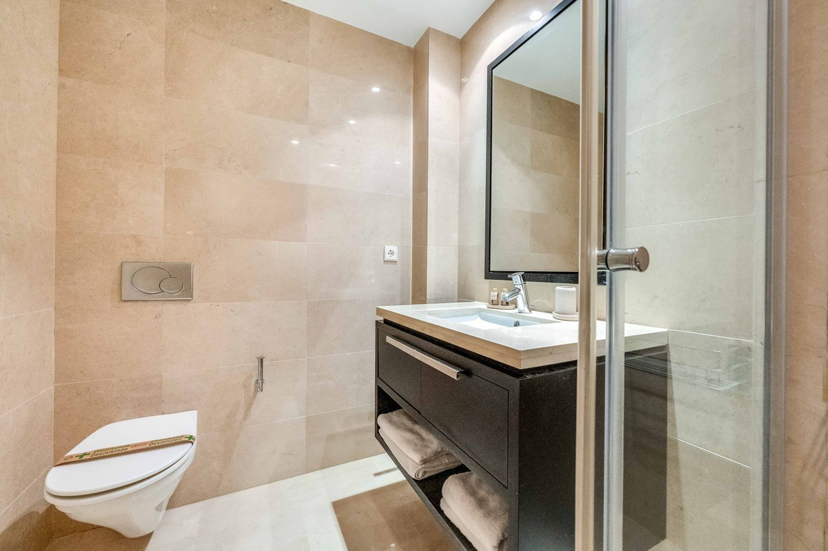 Image 33: apartment For sale, Benahavís, €475,000 [HFM-CL10173]