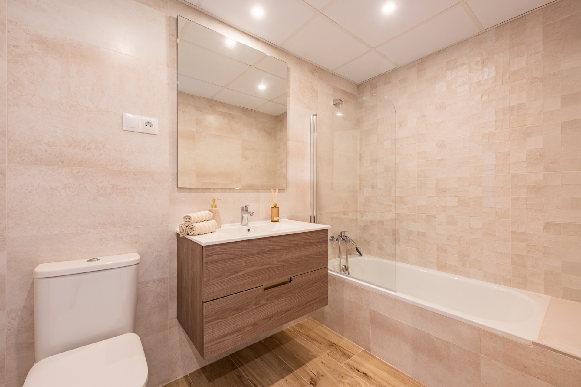 Image 32: apartamento For sale, Nueva Andalucía, €575,000 [HFM-CL10030]