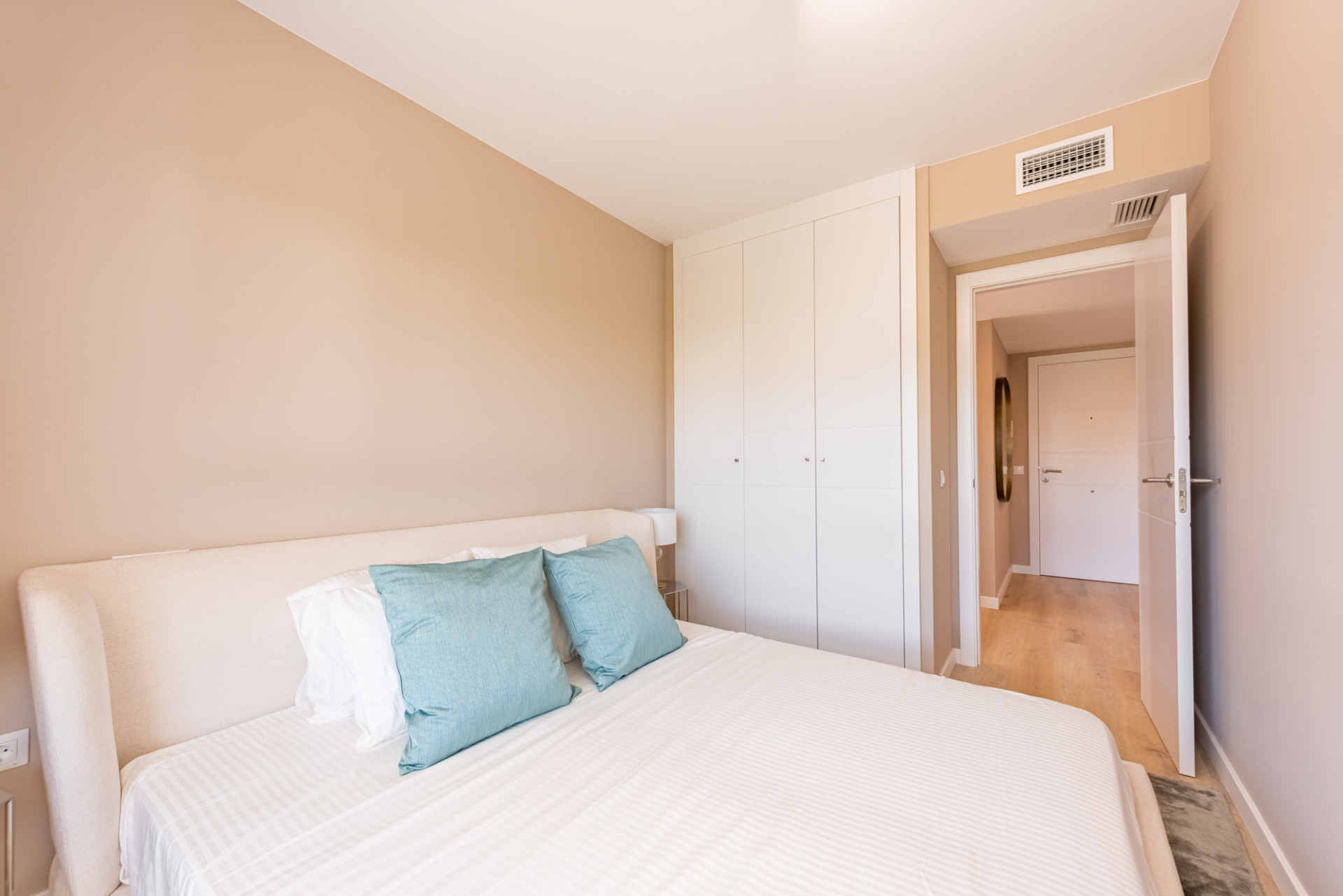 Image 32: apartamento For sale, Nueva Andalucía, €575,000 [HFM-CL10030]