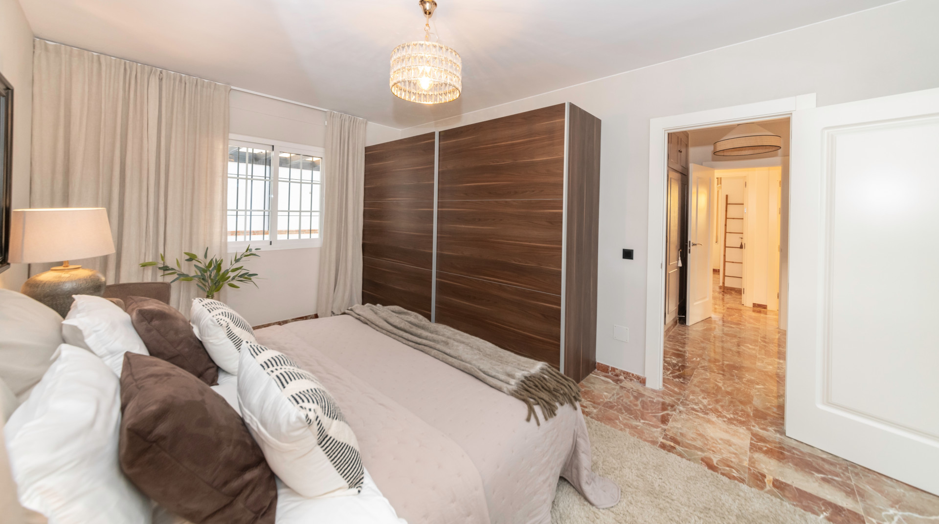 Image 43: detached villa For sale, Mijas Costa, €1,095,000 [HFM-CL10024]